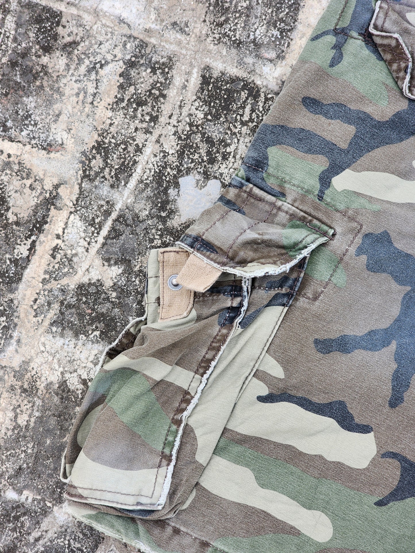 Jack and Jones Workwear Camo Jorts (31)