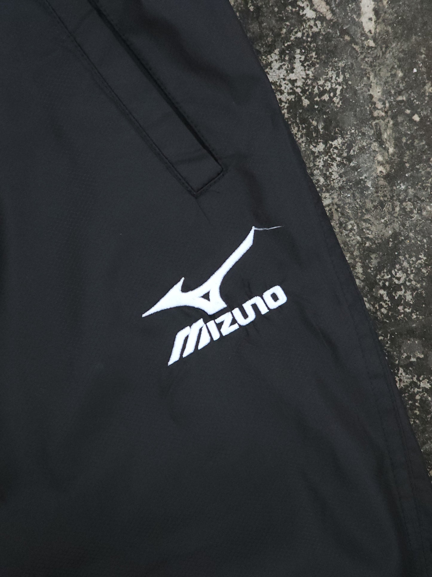 Vintage Mizuno Black - Pink Baggy Trackpants (S)