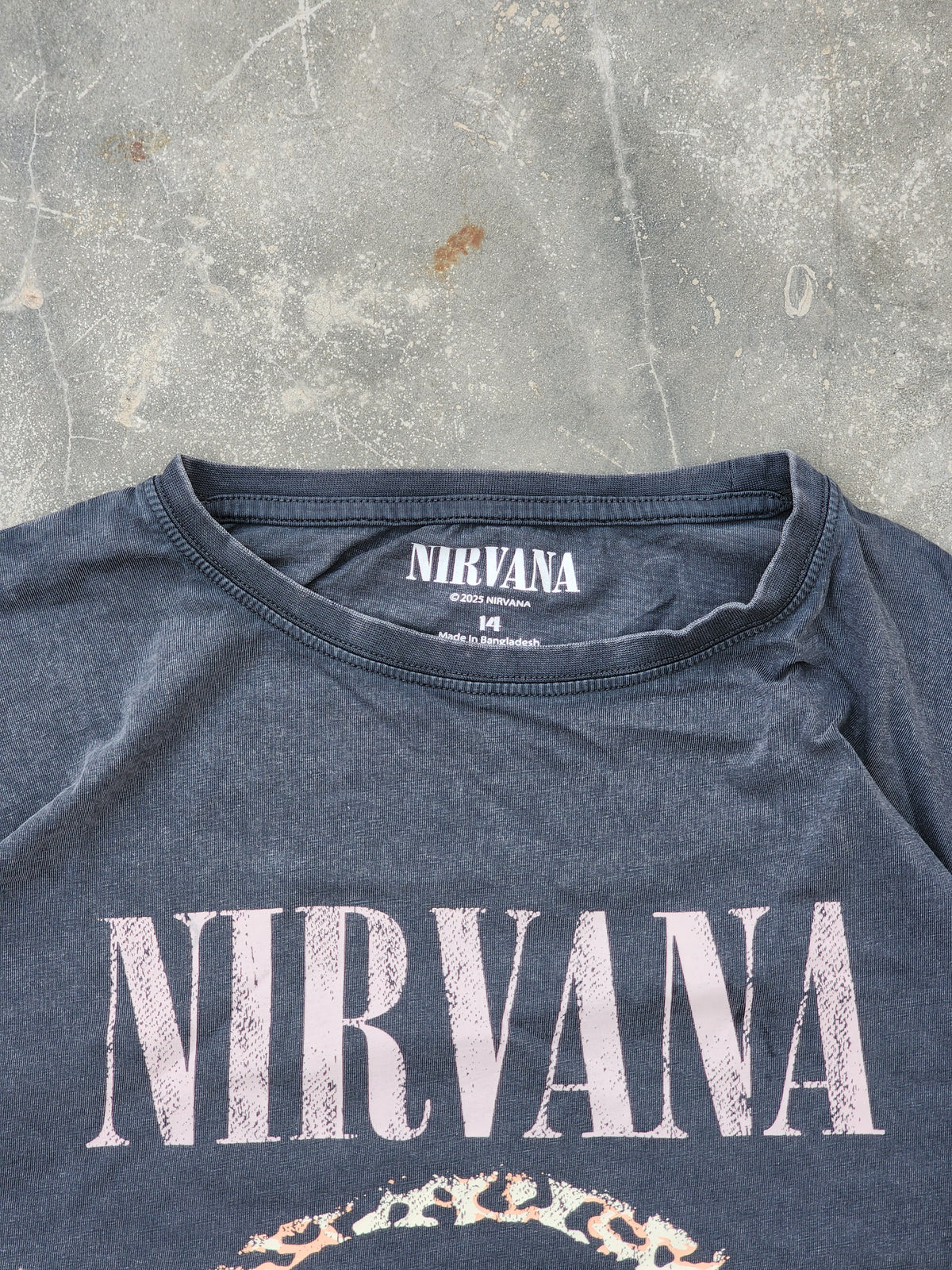 Nirvana Gray / Pink Smiley Tee (M)