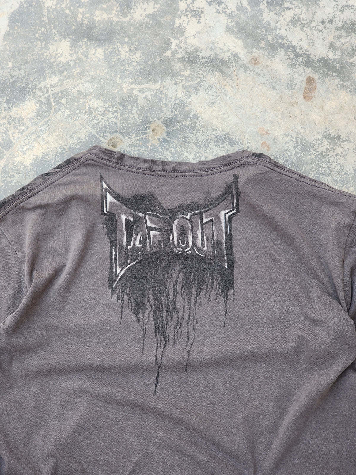 Vintage Y2K Tapout Black Label Collection Tee (M)