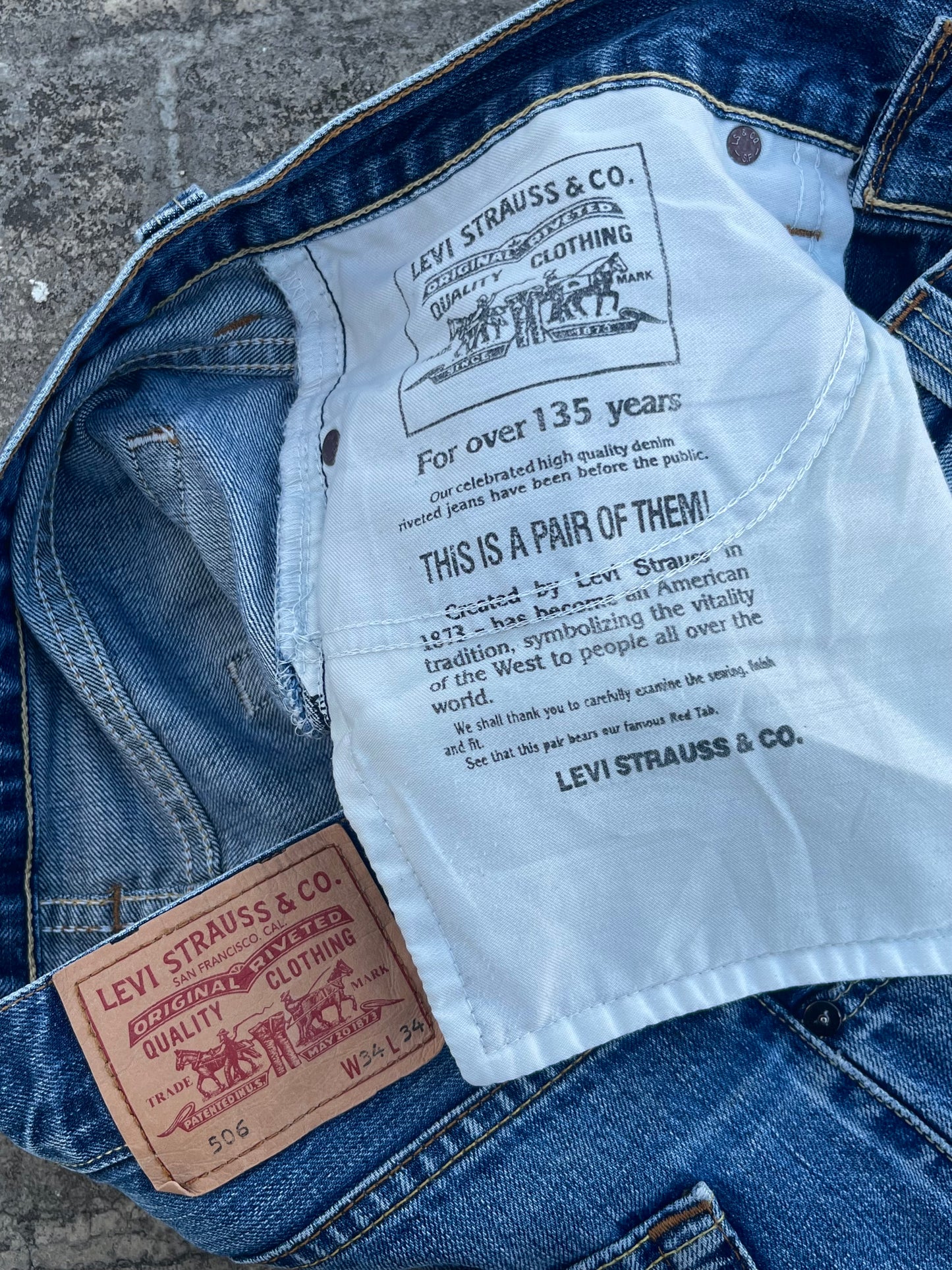 Levi's 506 Straight Standard Fit Jeans (34)