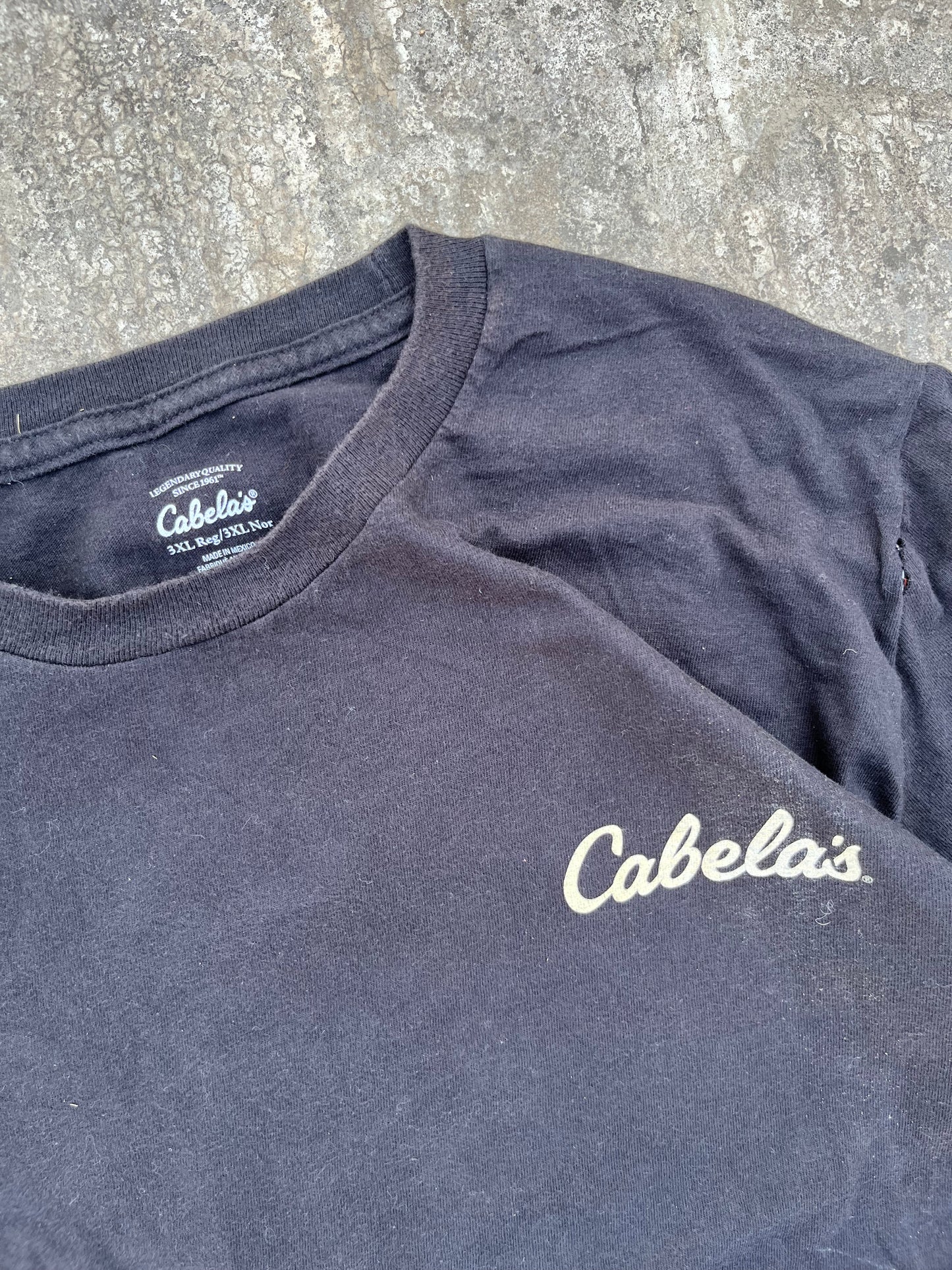 Vintage Cabela's Graphic Tee (M)