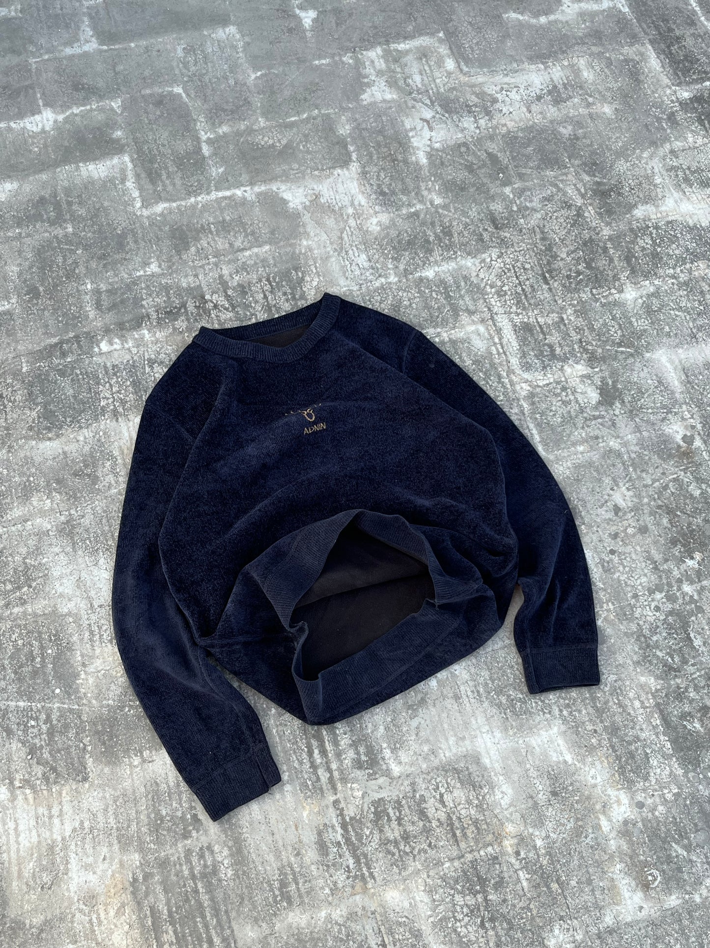 Adnin Markhor Velvet Sweater (S/M)