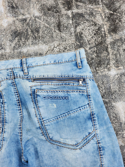 Cipo and Baxx baggy Denim Jorts (38)
