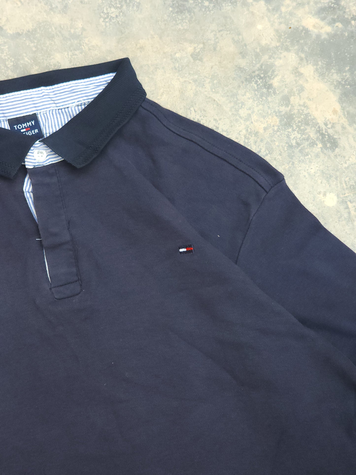 Vintage Tommy Hilfiger Full sleeves Tee (S/M)