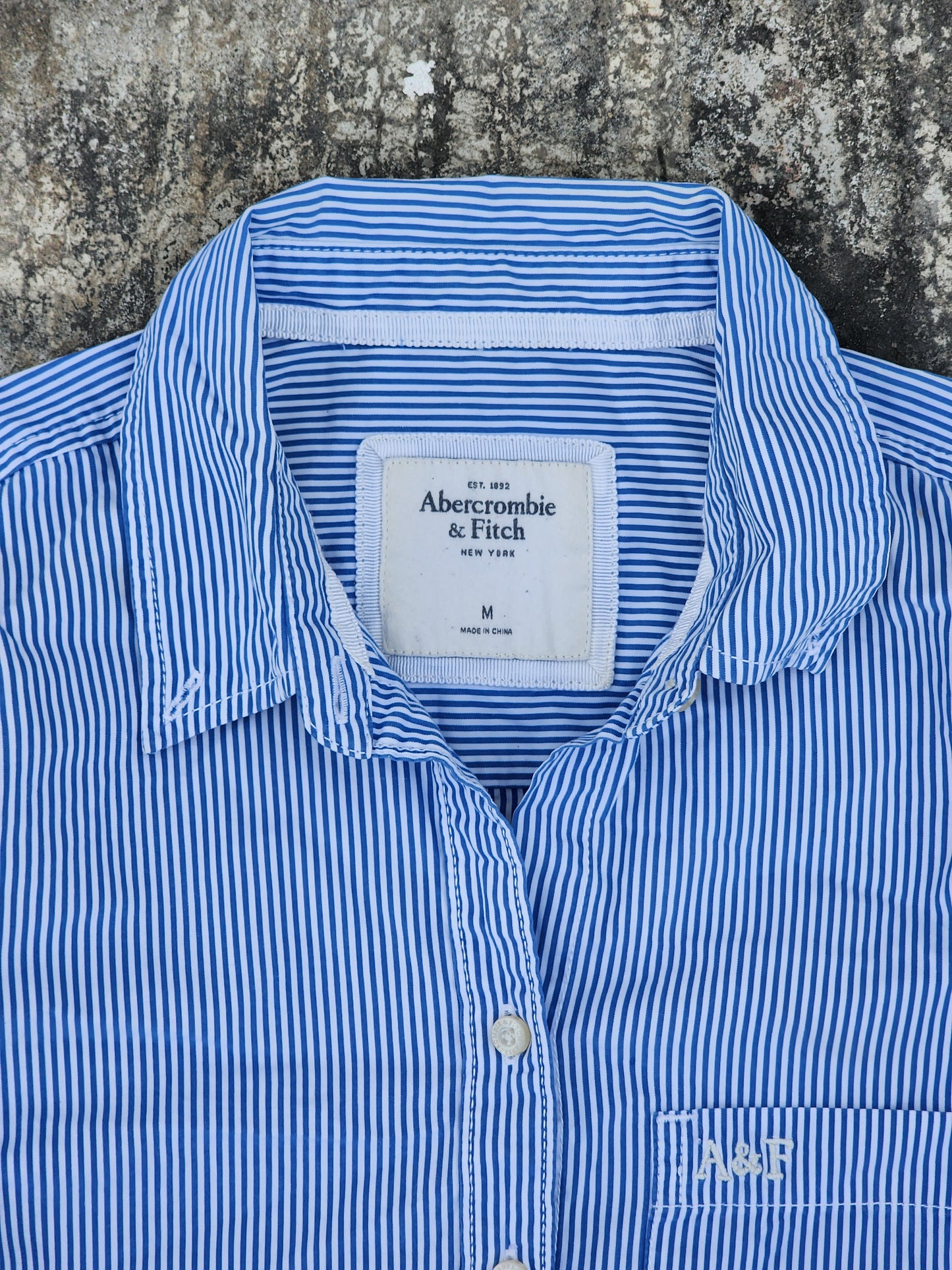 Abercrombie & Fitch Y2K women's Button Down (M)