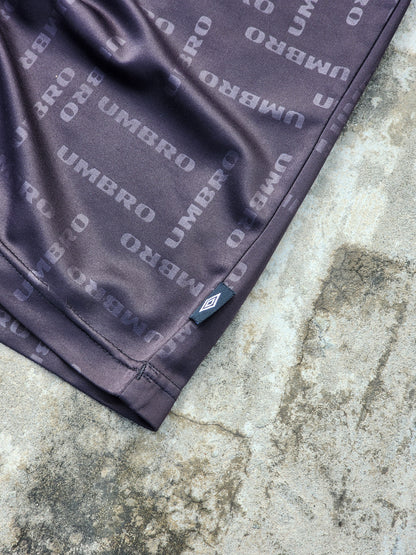 Vintage 90's Umbro Soccer Jersey - Boxy Fit (M)