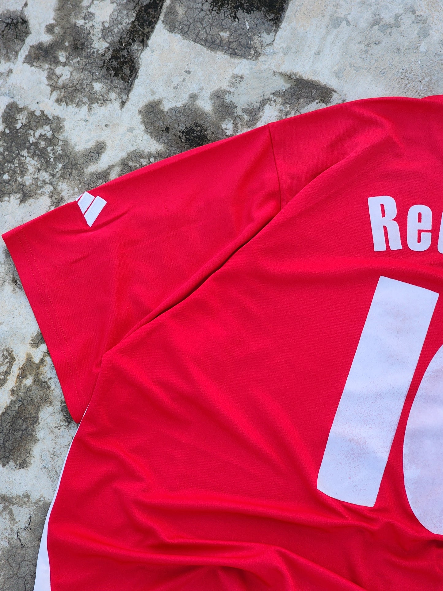 Red Devils ( Manchester United ) RWE Adidas Soccer Jersey Oversized - Boxy Fit (L)