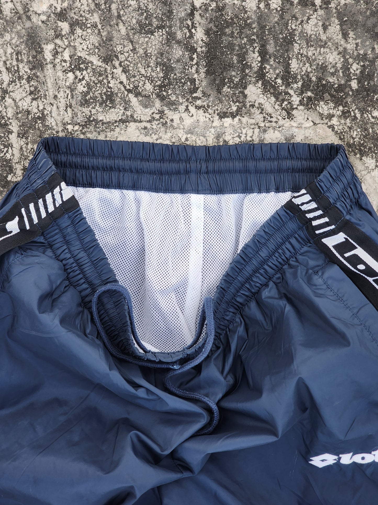 Vintage Lotto Blue Logo Stripes Baggy Trackpants (M/L)
