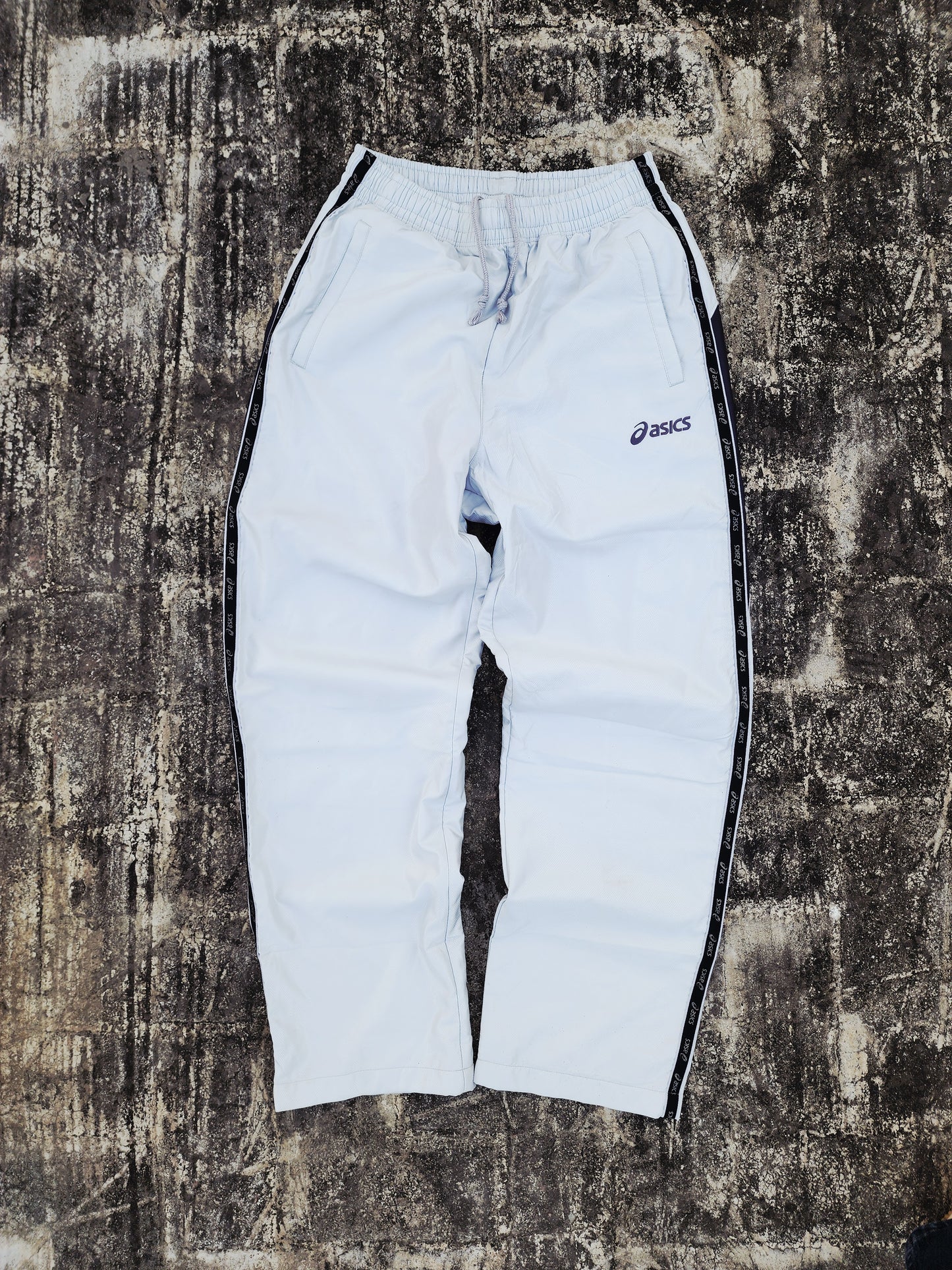 Vintage Silver Asics Striped Baggy Trackpants (M)
