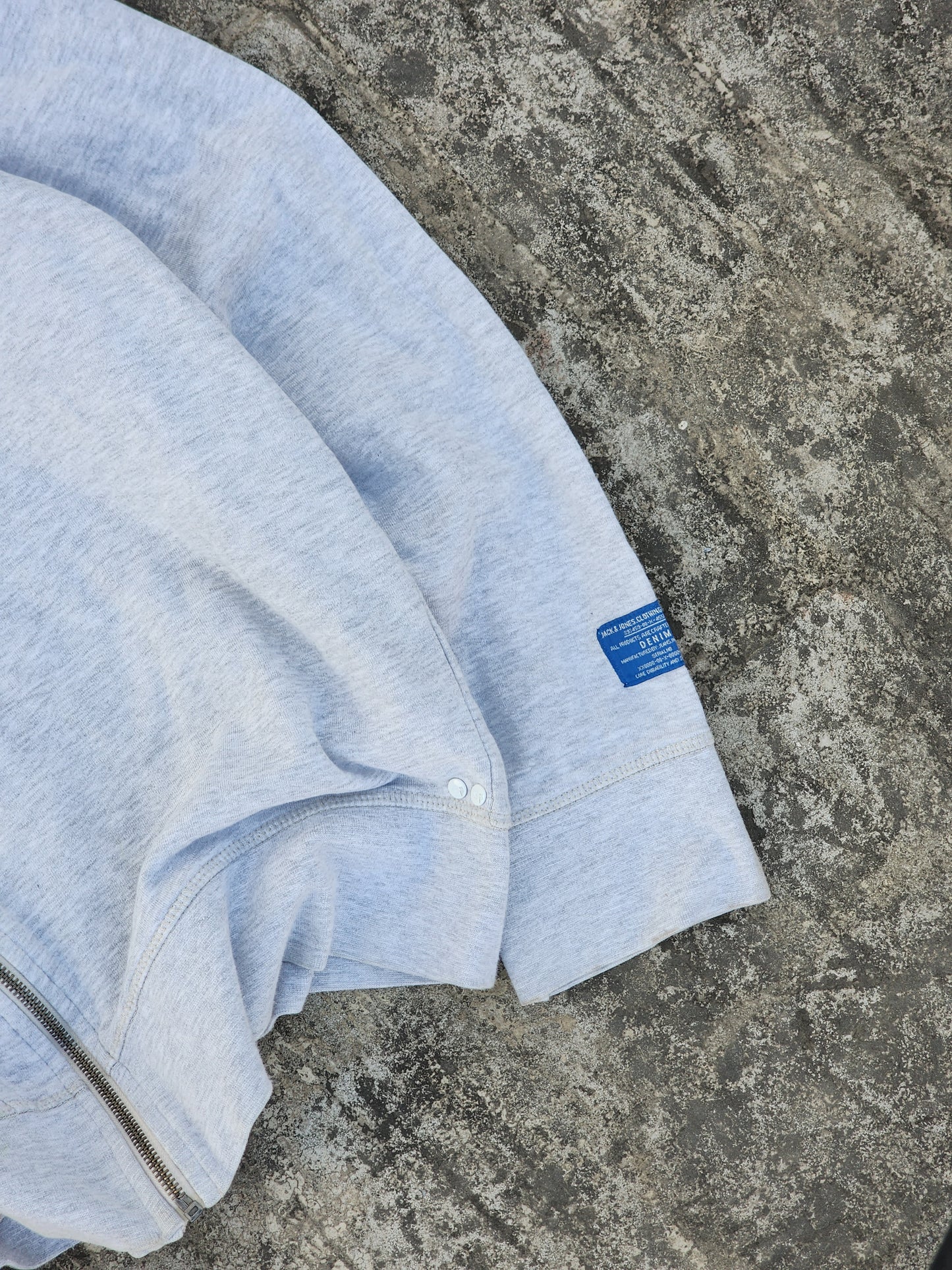 Vintage Jack and Jones One 975 Tilted Zipper Hoodie (Cropped Fit) (S/M)