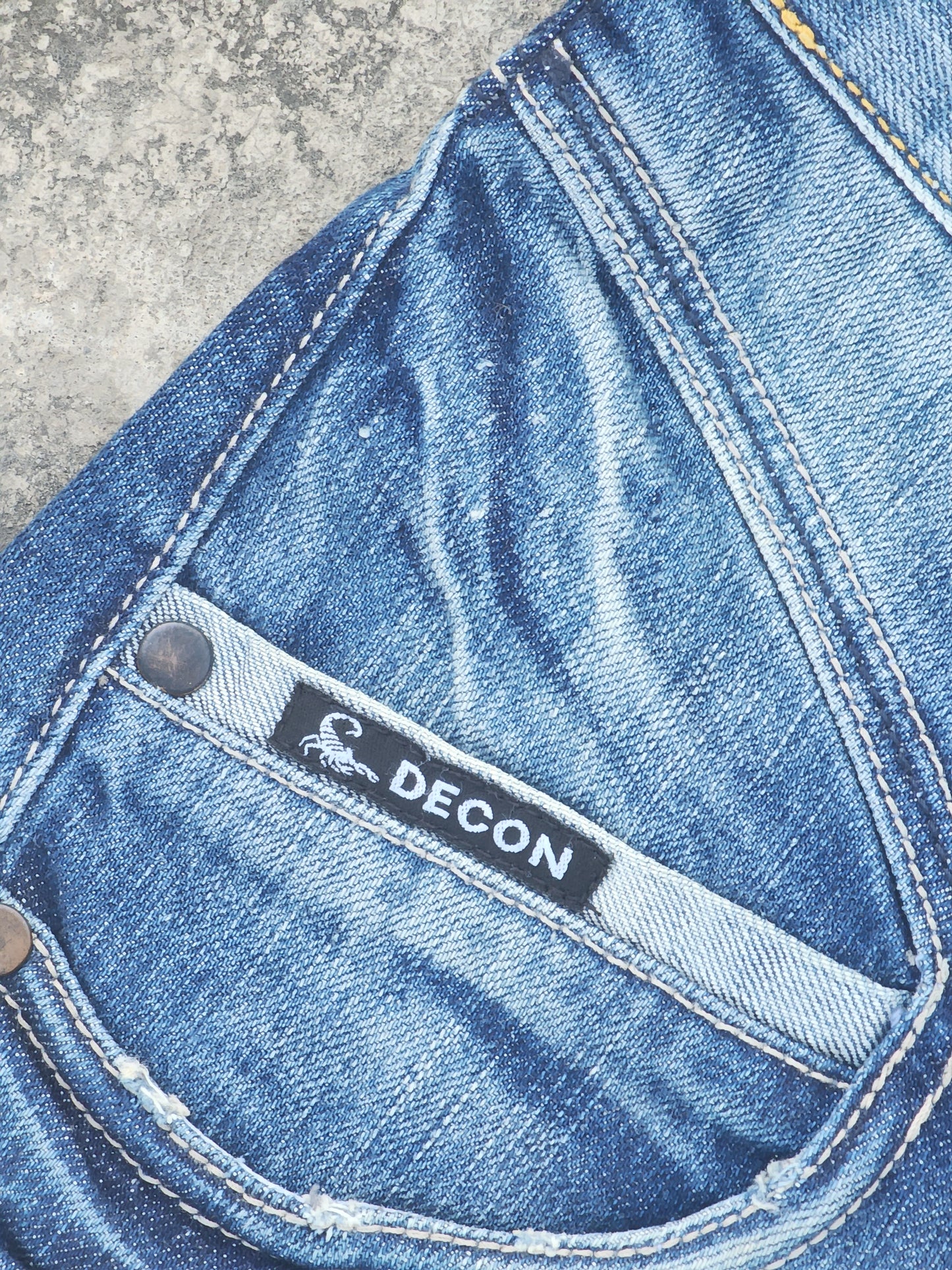 Y2K Decon Flared Jeans (28)