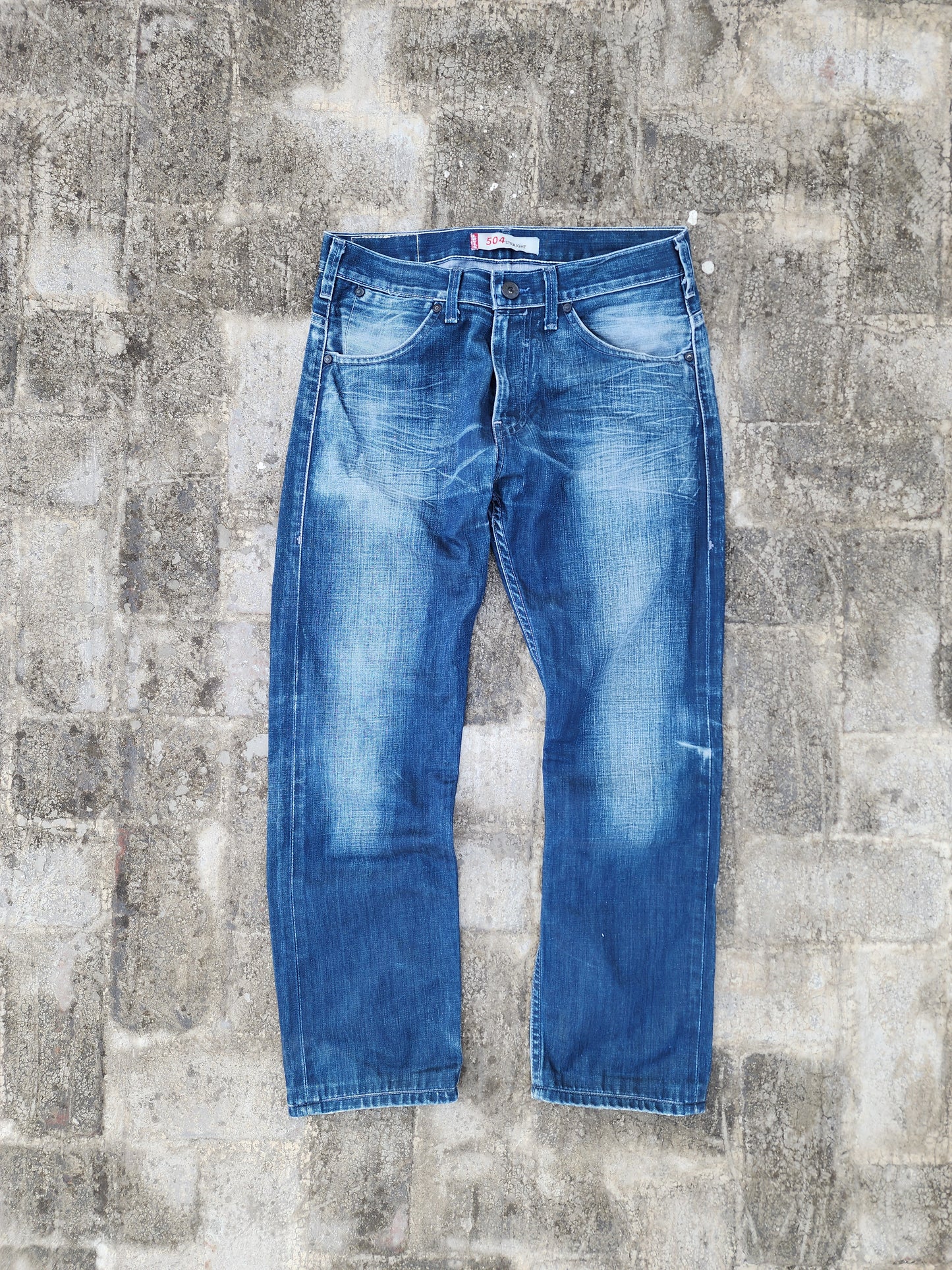 Vintage Levi's 504 Straight Fit Jeans (33)