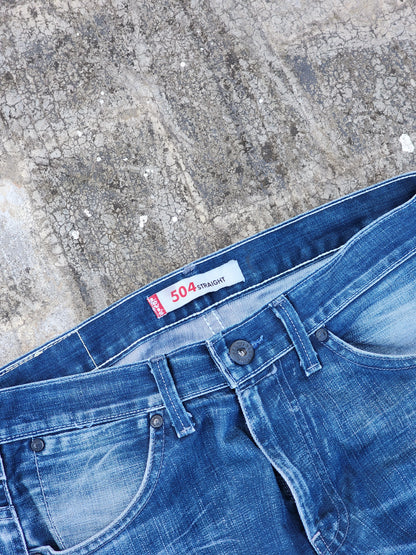 Vintage Levi's 504 Straight Fit Jeans (33)