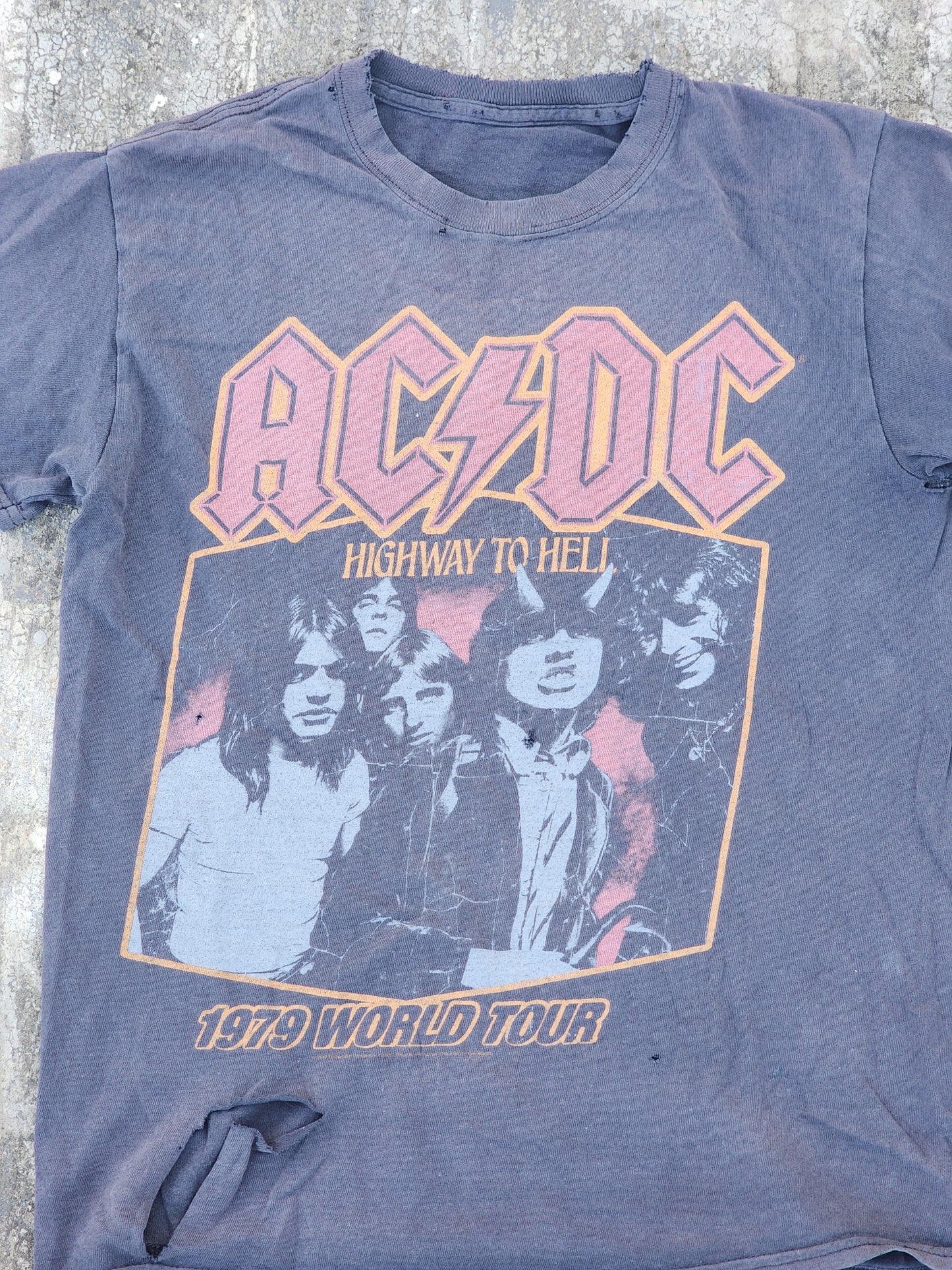 Vintage AC/DC Highway to Hell 1979 World Tour Heavily Distressed Tee (S)