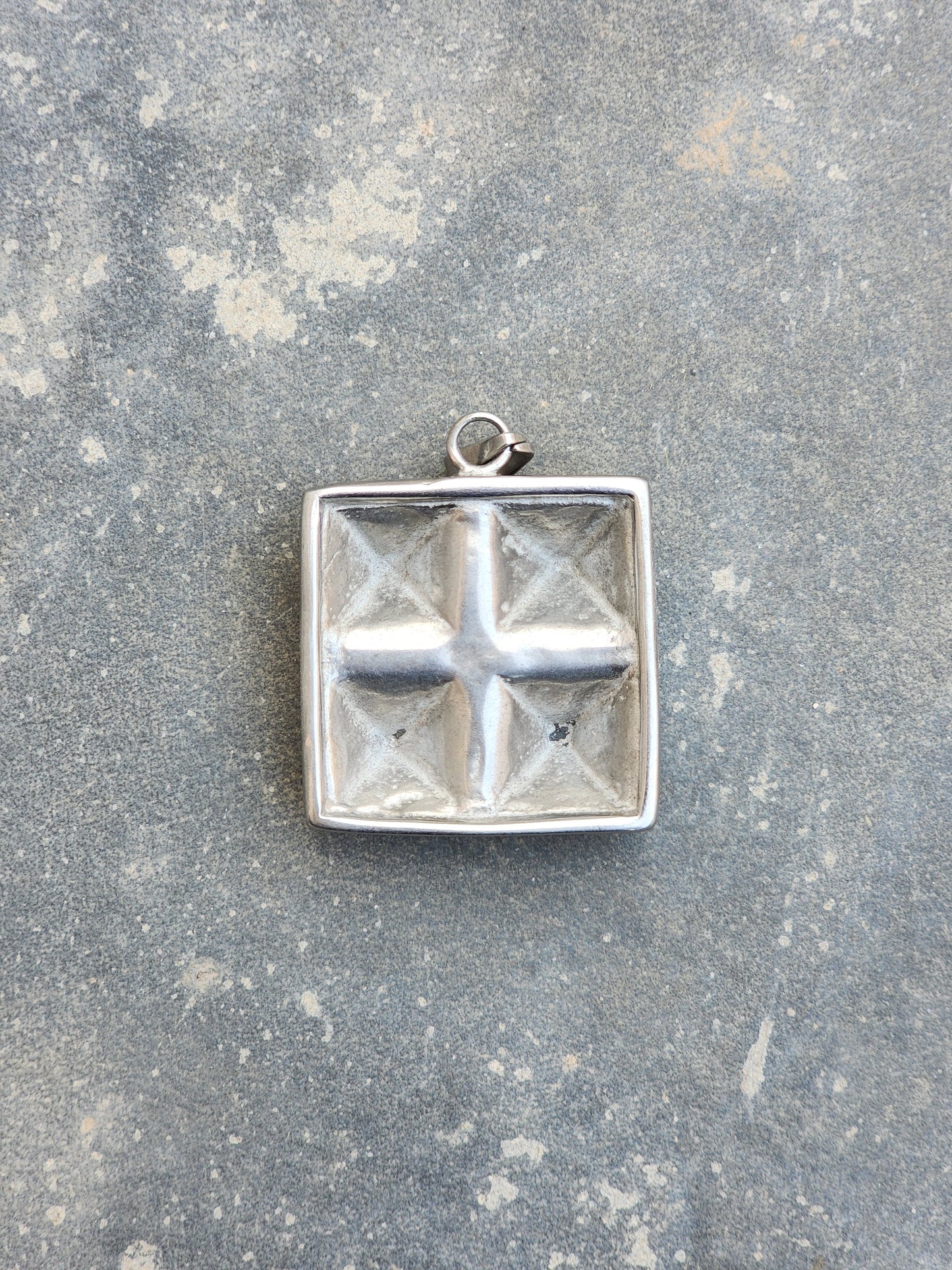 Vintage Four Spikes Pendant