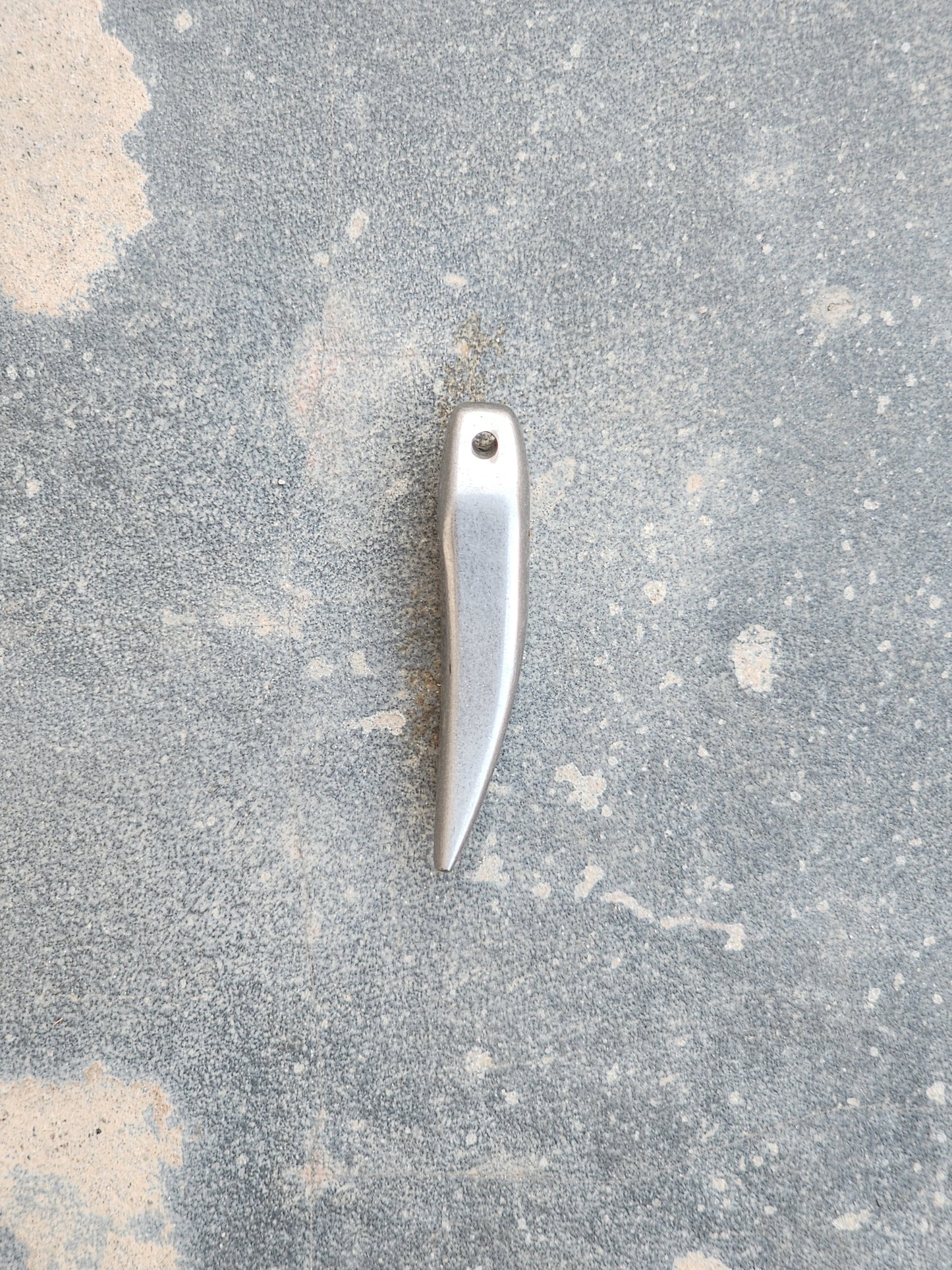 Vintage Metal Tooth Shaped Pendant / Charm