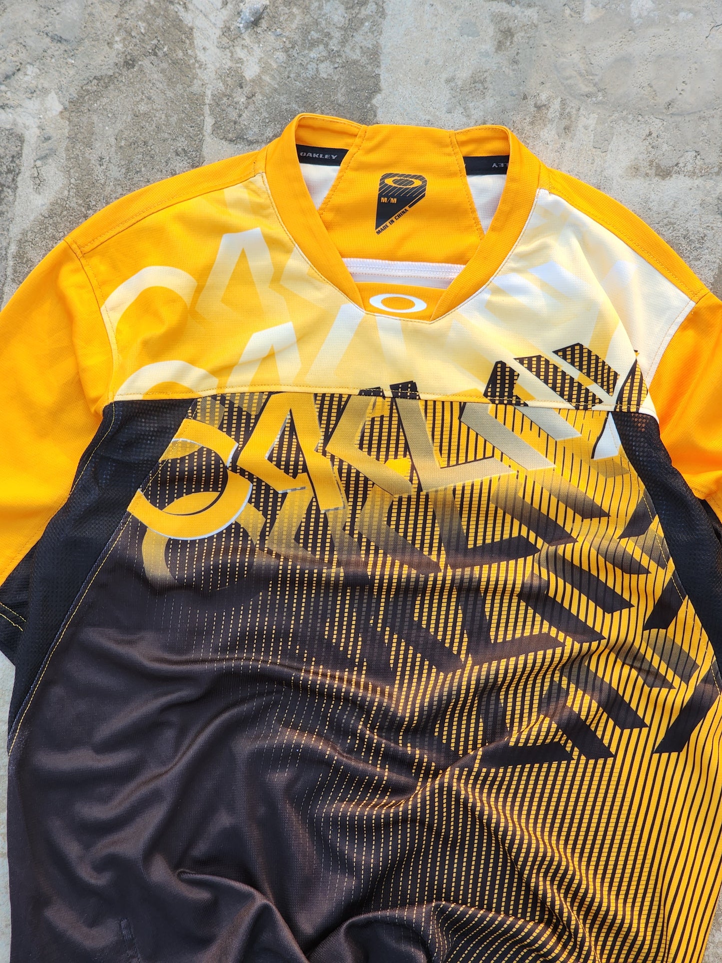 Oakley Golden Yellow and Black Jersey (M)