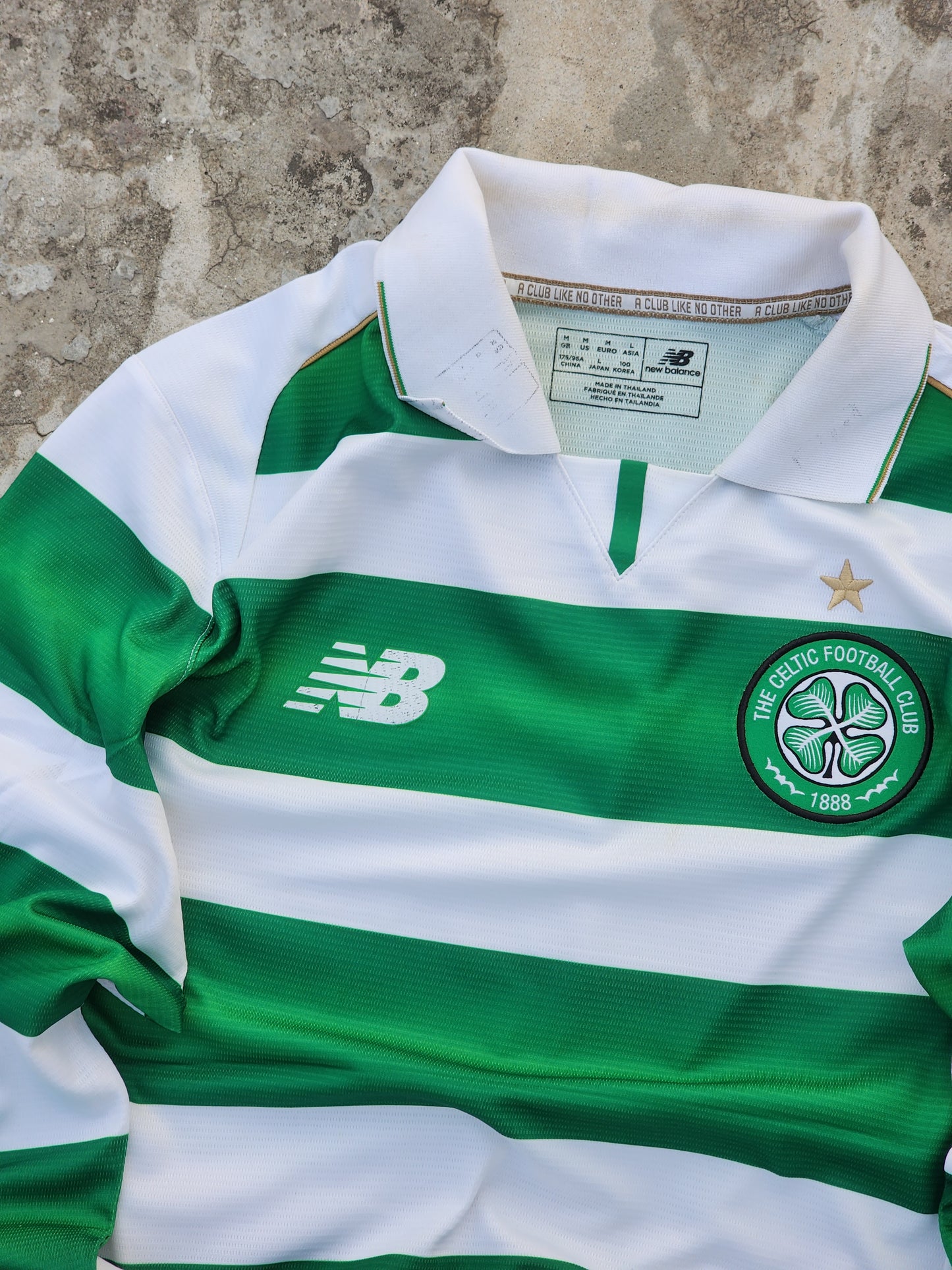 New Balance The Celtic Football Club Full Sleeves Jersey (M)