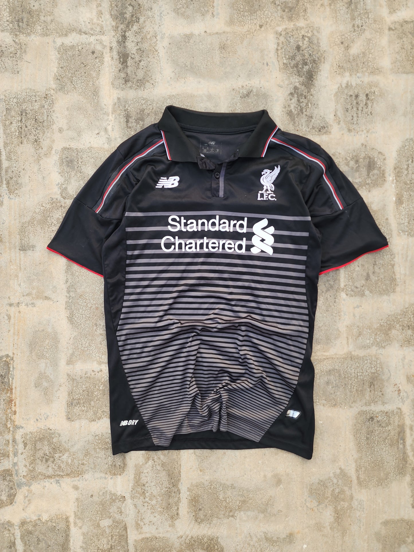 New Balance Liverpool Football Club 2015/16 COUTINHO #10 Jersey (M)