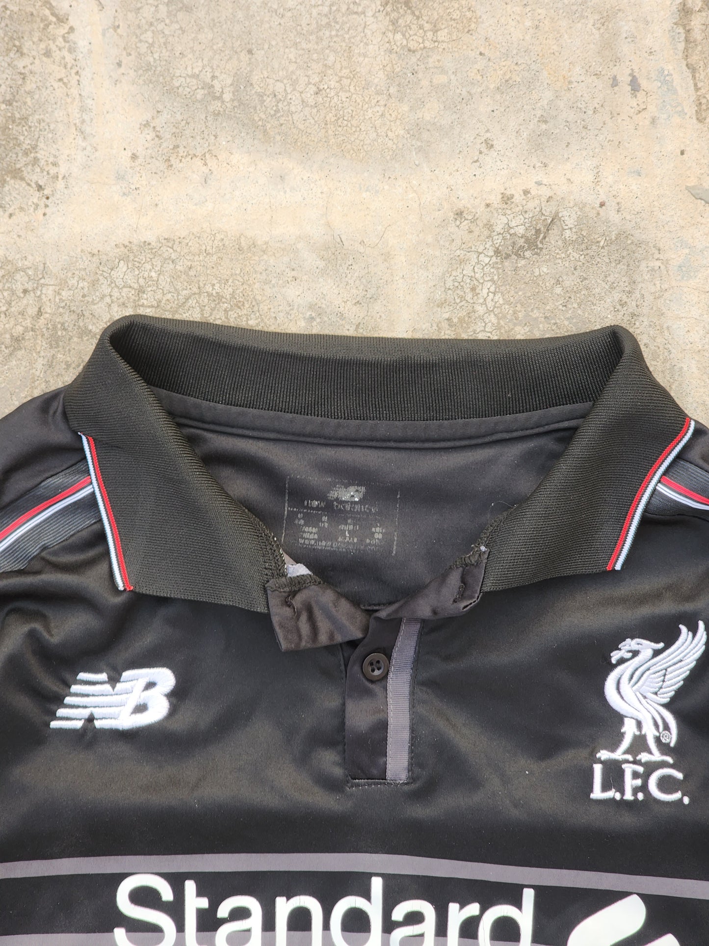New Balance Liverpool Football Club 2015/16 COUTINHO #10 Jersey (M)