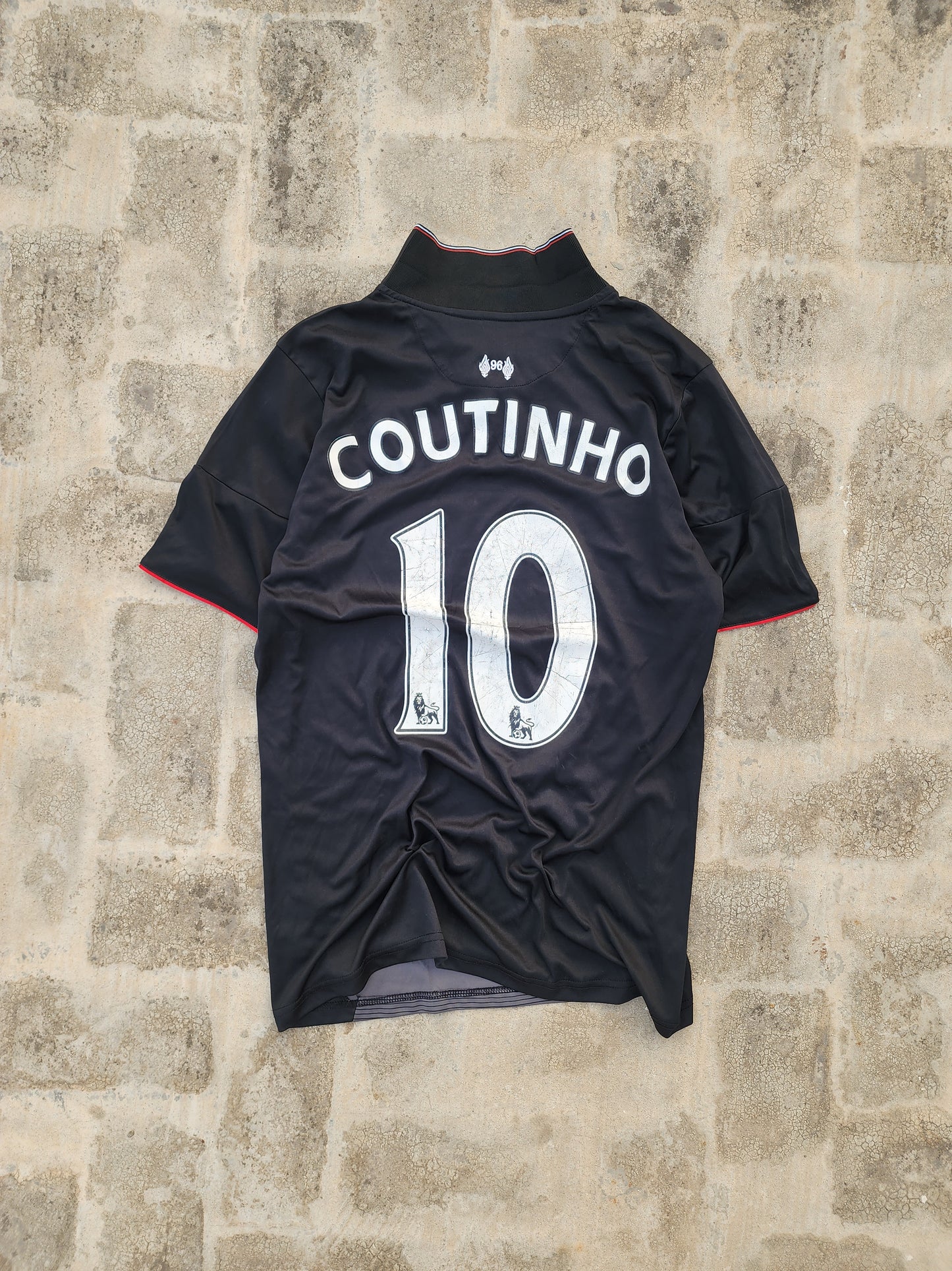 New Balance Liverpool Football Club 2015/16 COUTINHO #10 Jersey (M)