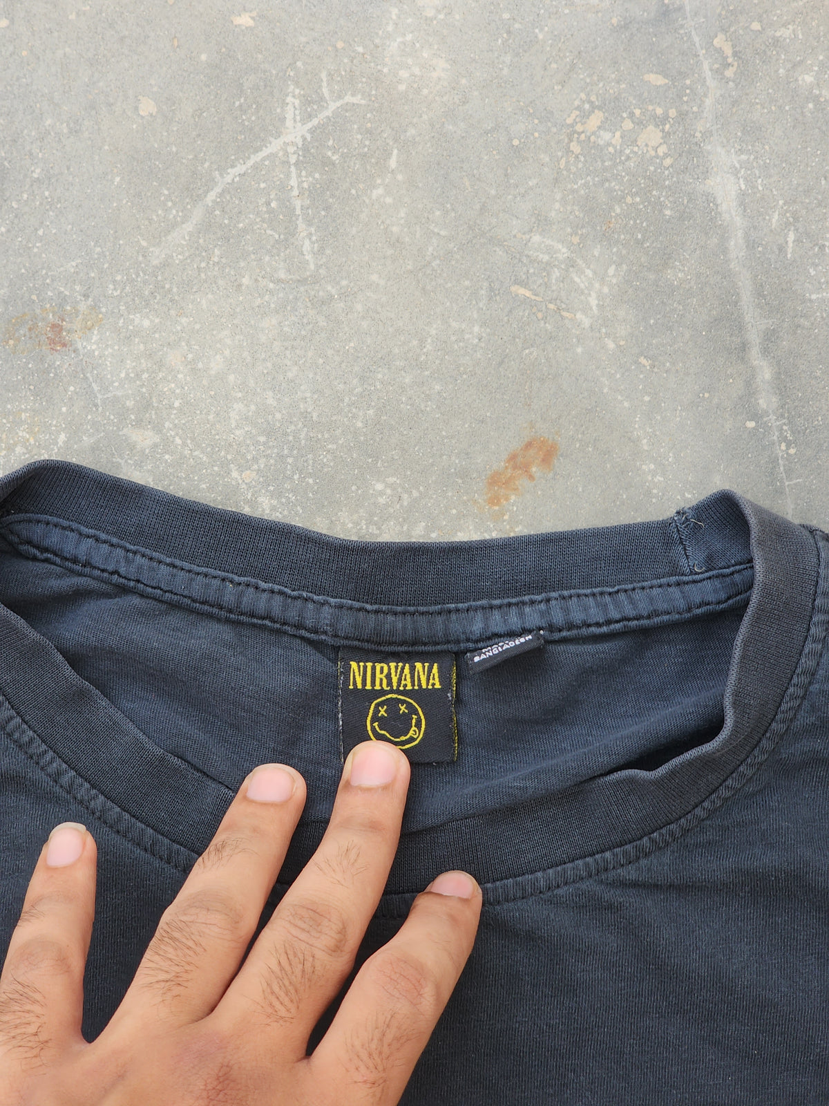 Nirvana Angels Black and Yellow Distressed Tee (L)