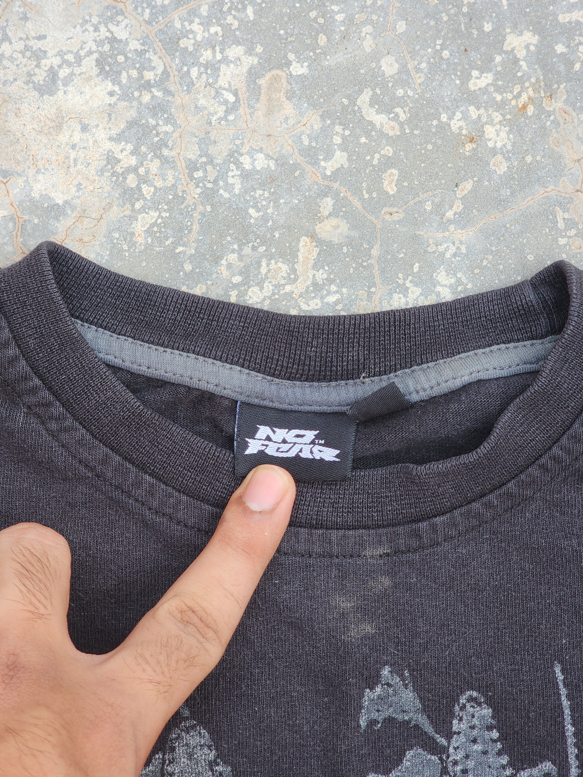Vintage Y2K 2003 No Fear Skull Graphic Tee (L)