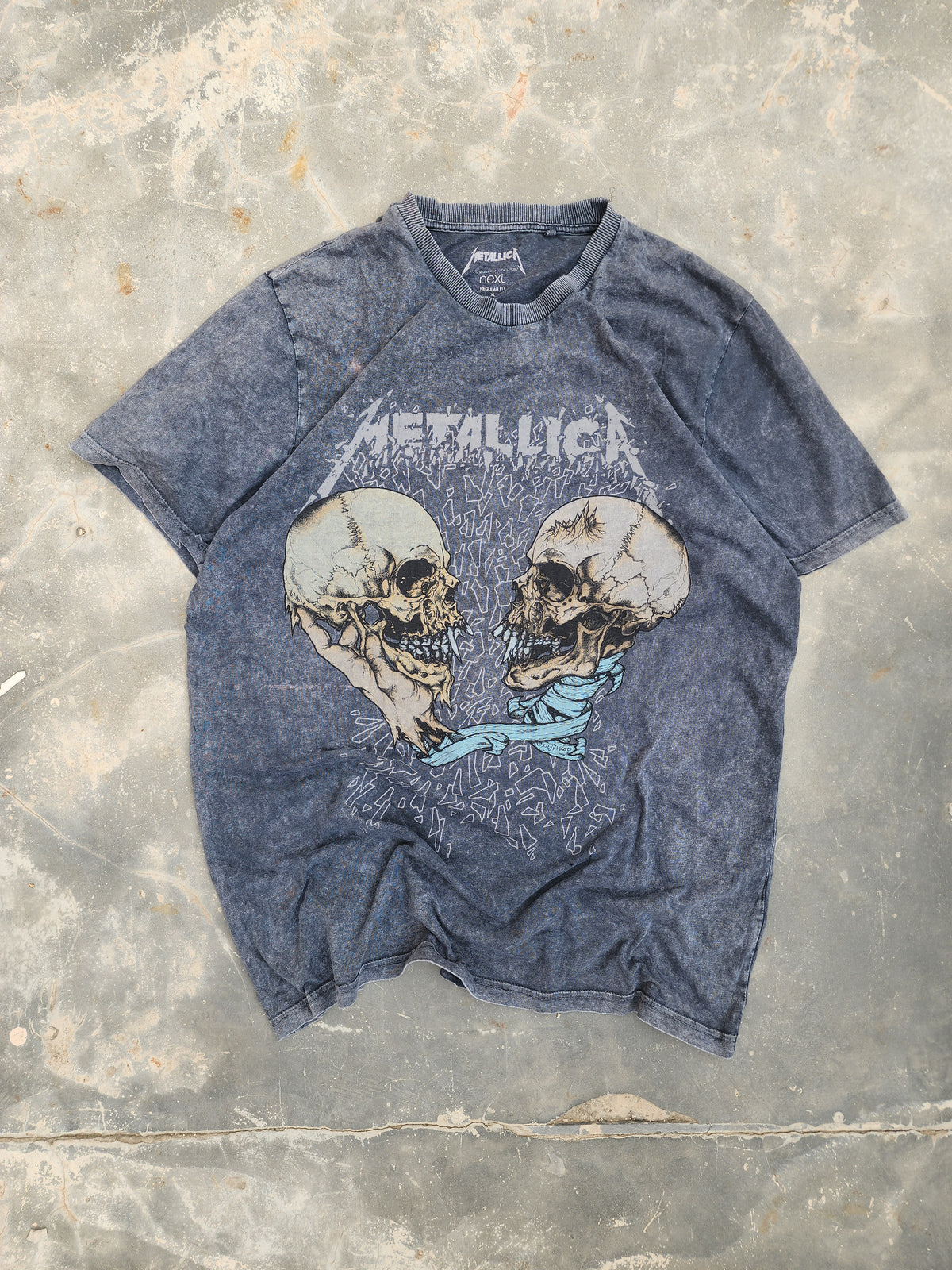 Metallica Skulls Grey Tee (L)