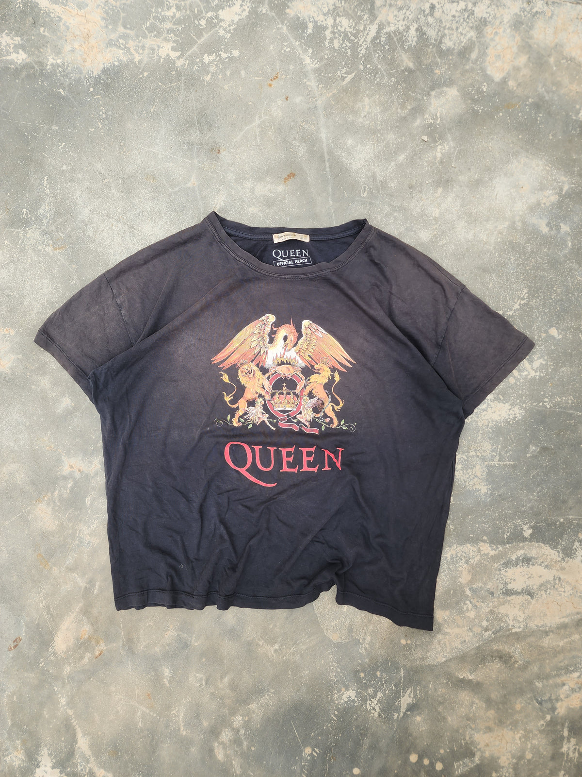 Vintage Astradivarius Queen Sunfaded and Boxy Fit Tee (M)