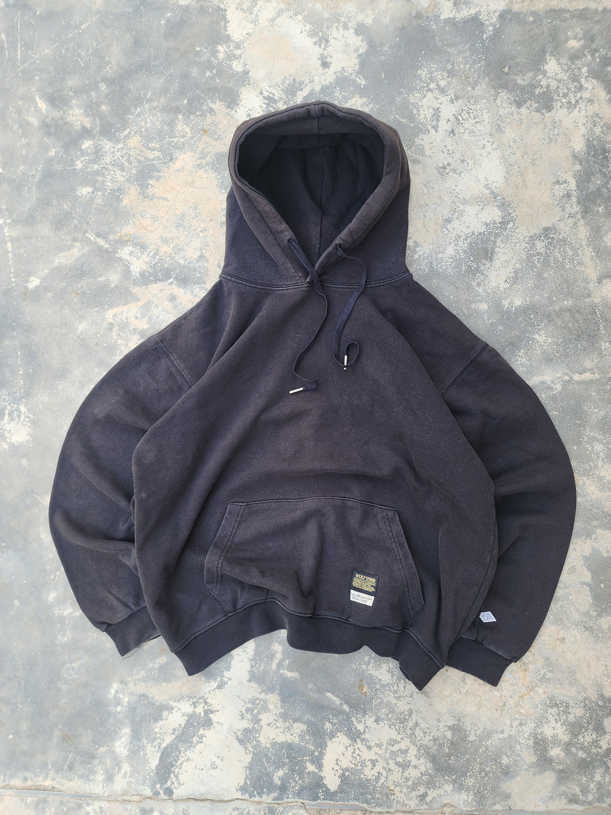 Vintage Wolp Ender Plain Black Boxy Fit Hoodie (M/L)