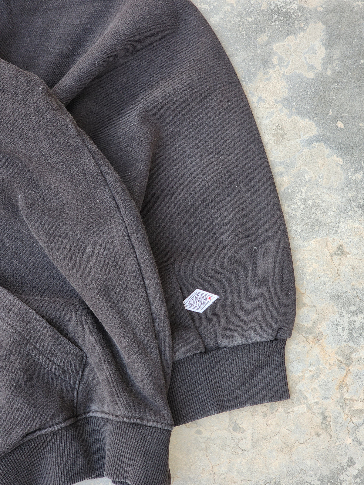 Vintage Wolp Ender Plain Black Boxy Fit Hoodie (M/L)