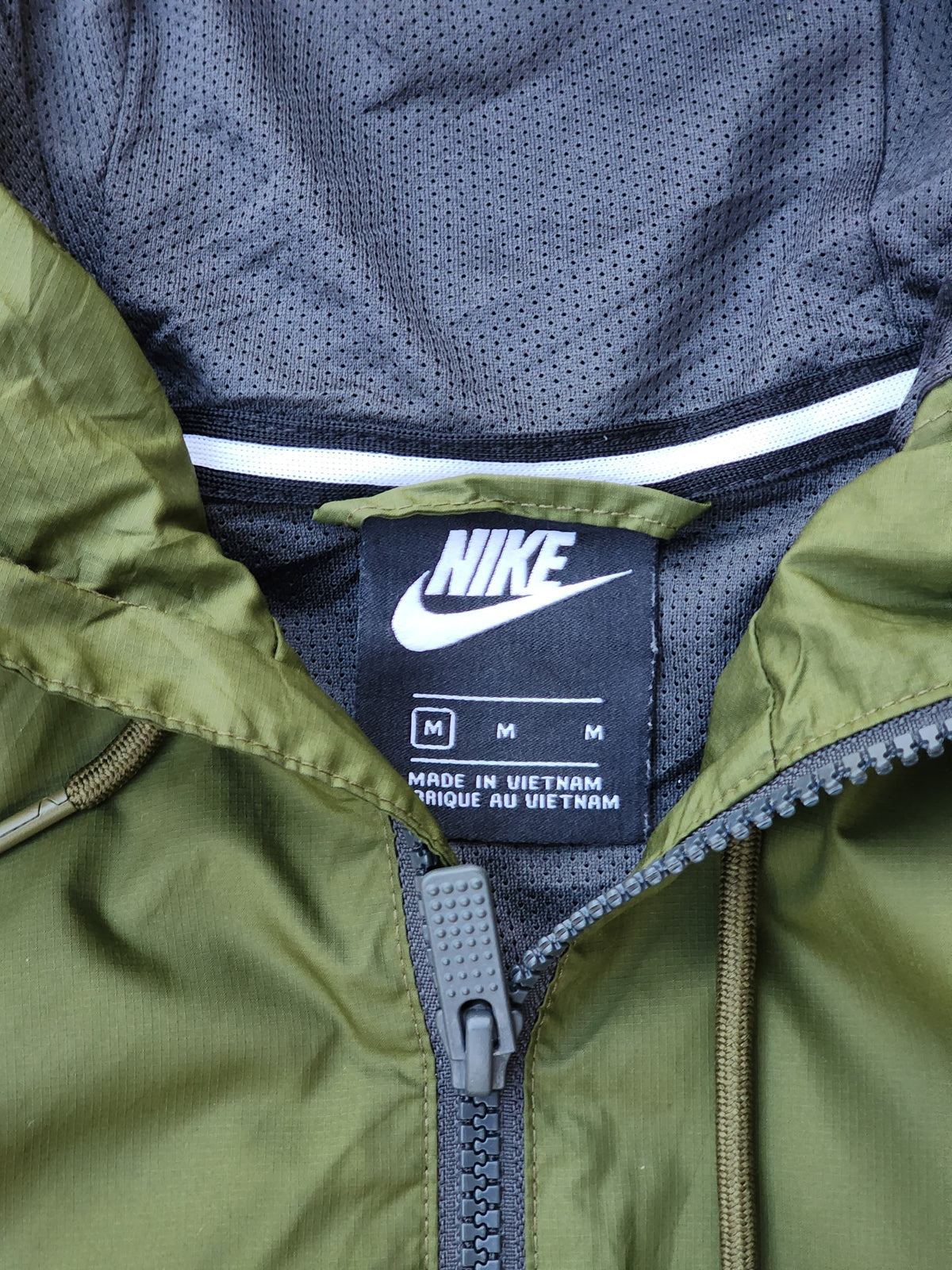 Nike Sportswear Windrunner Men's Hooded Windbreaker Jacket Olive and Grey (M)