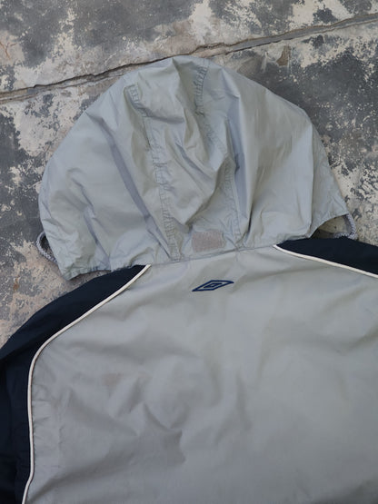 Vintage Umbro 2002–2003 England National Football Team Hooded Rain/Training Windbreaker Jacket (L)