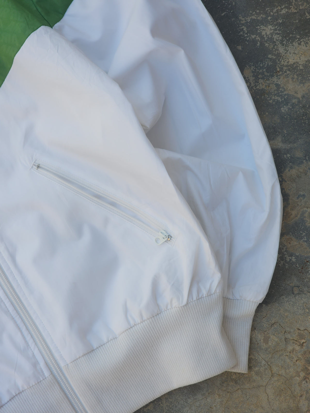 Vintage Nike Air All-Over Print Green / White Monogram Windbreaker Track Jacket (S/XS)