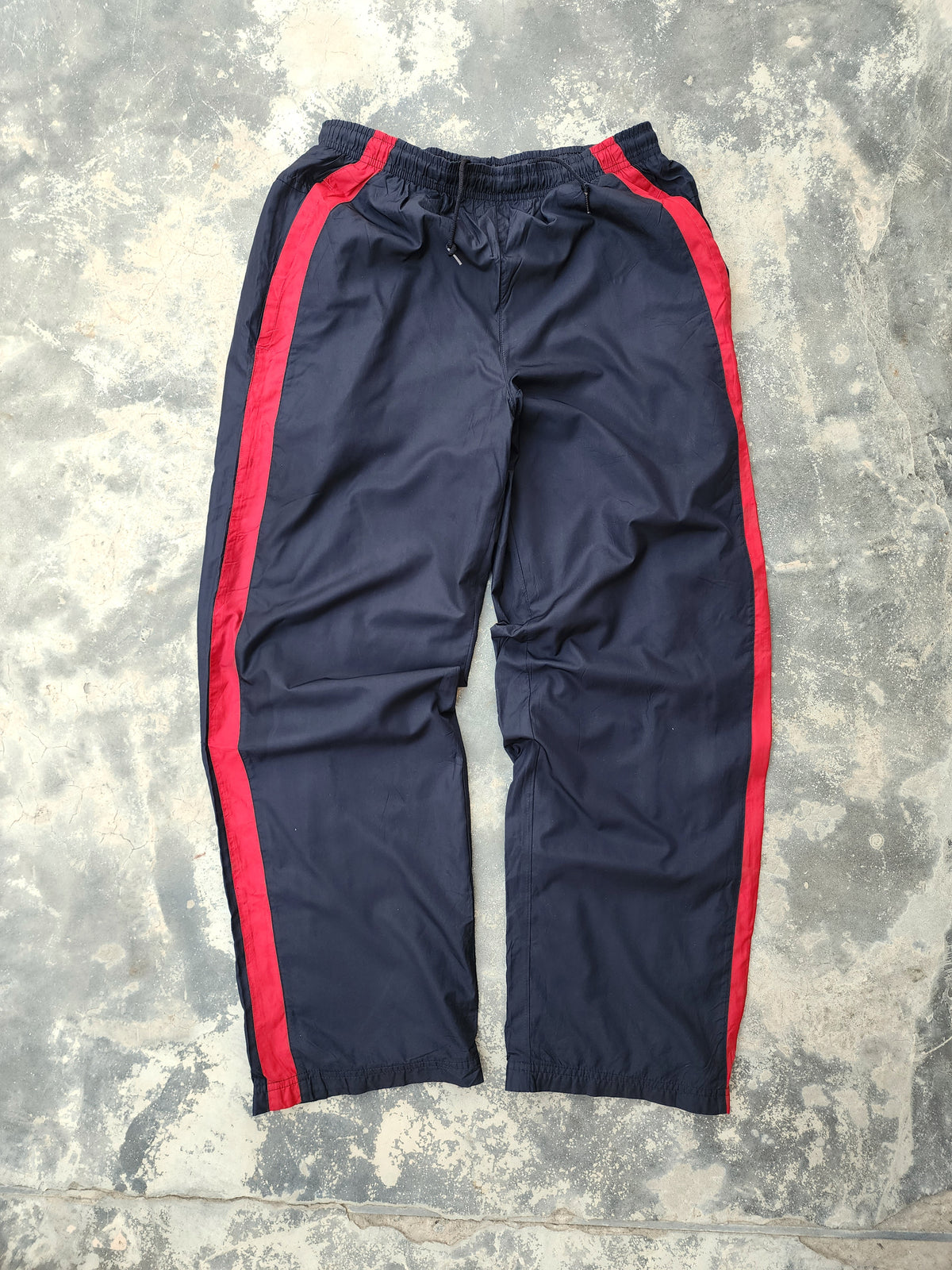 Vintage Nike Black and Red Trackpants (M)