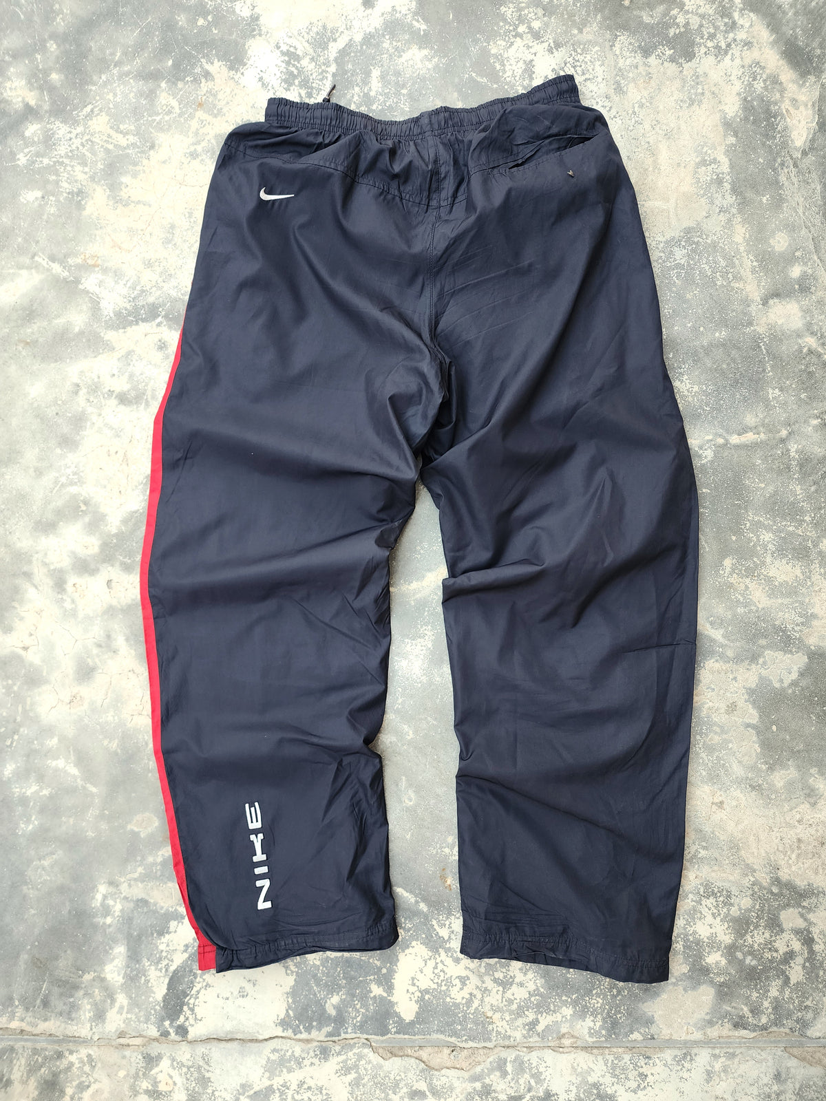 Vintage Nike Black and Red Trackpants (M)