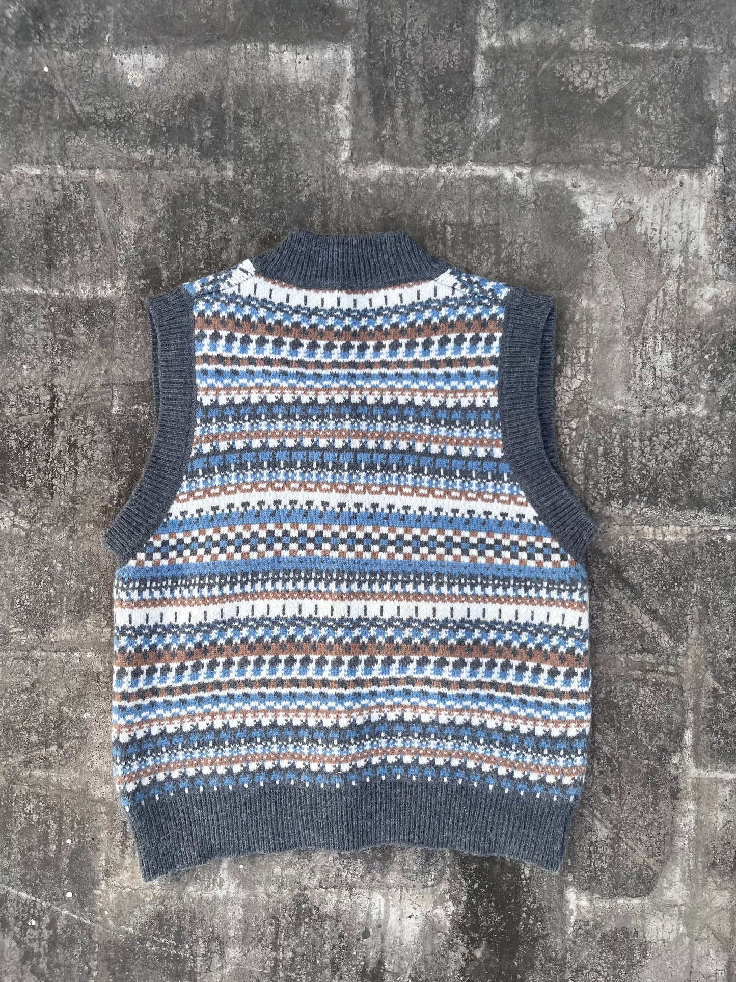 Vintage Sleeveless Knitted Sweater (S/XS)