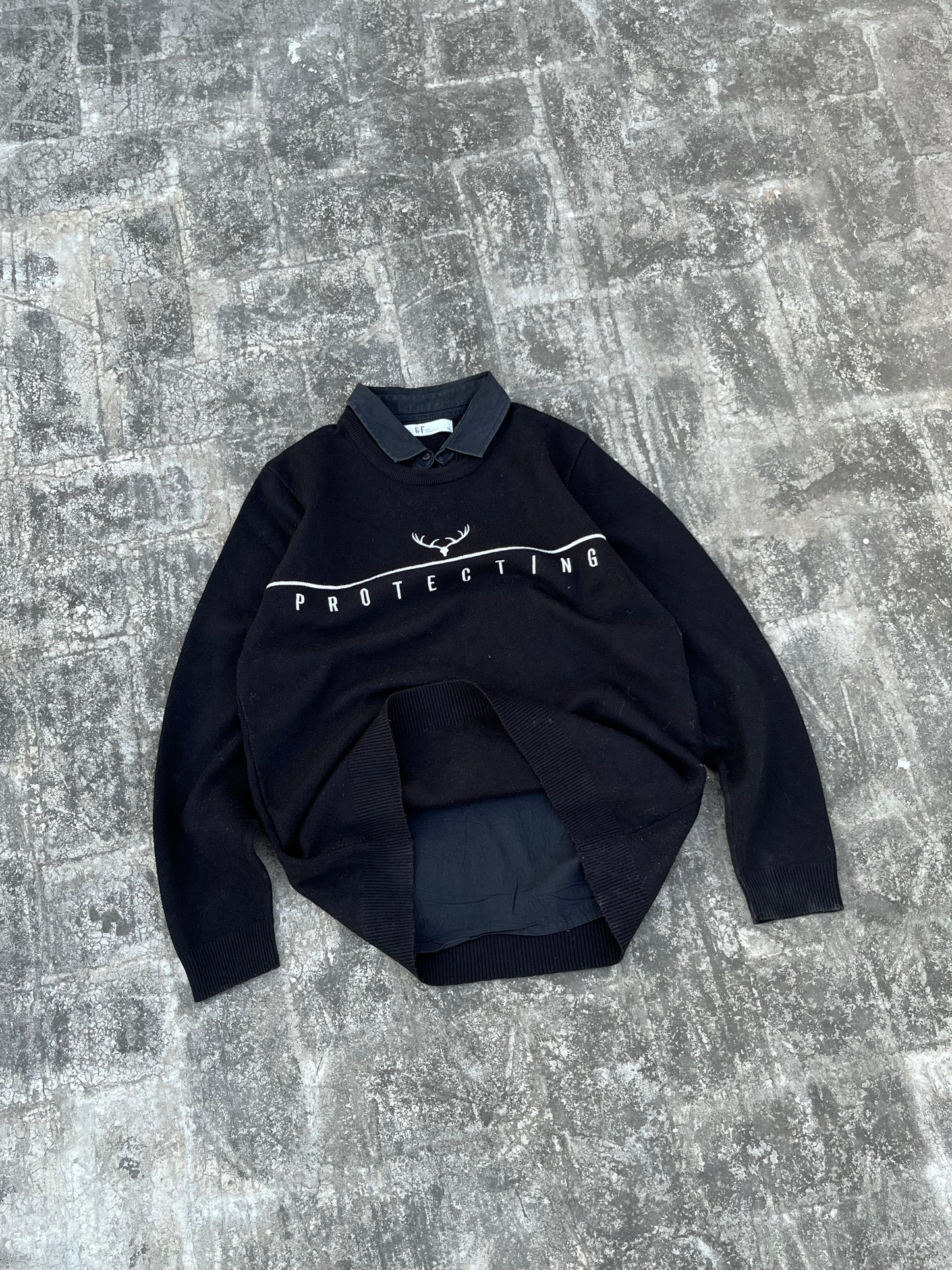 Protecting - Double Layered Collar Sweater (S/M)