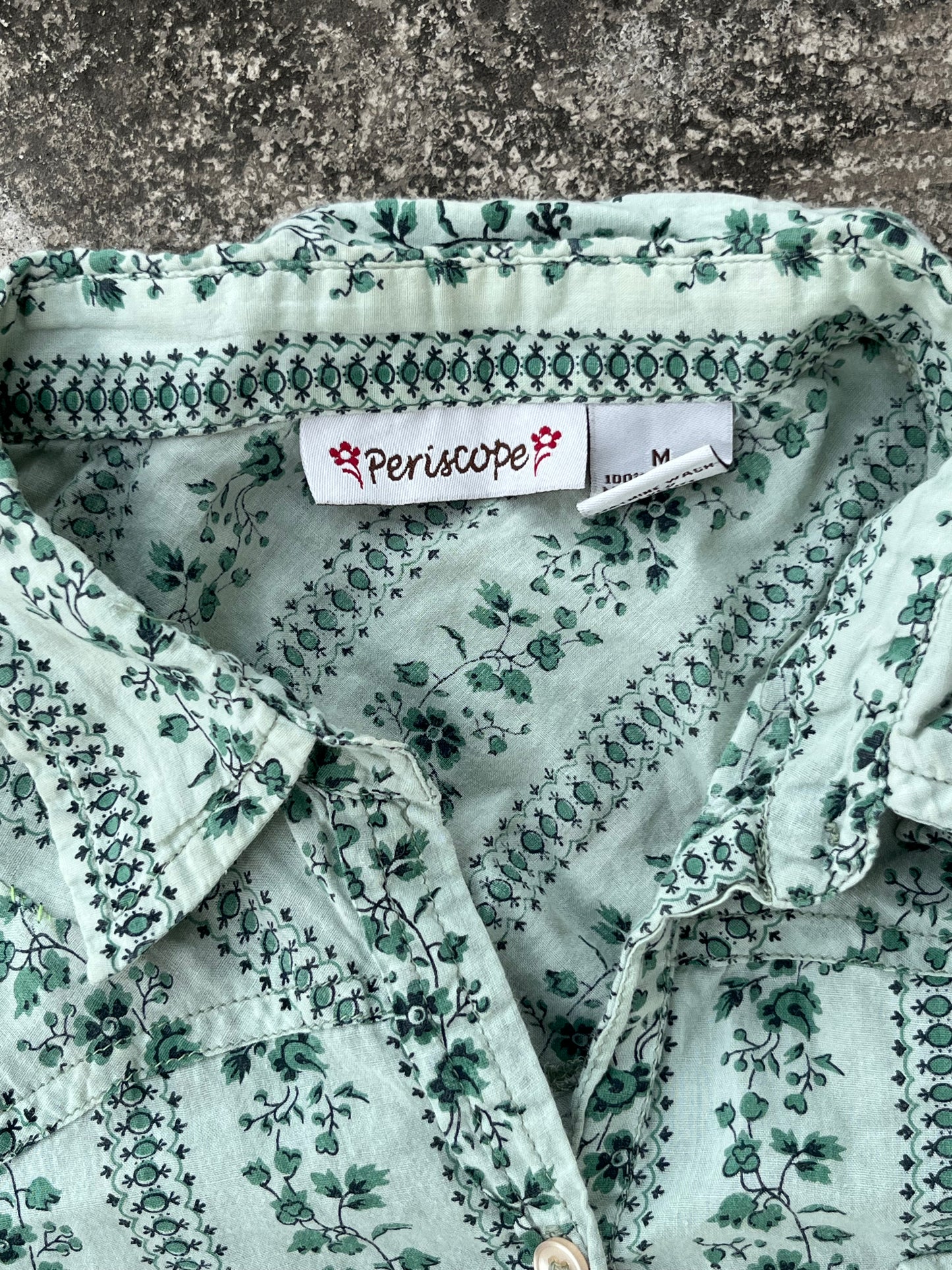 Periscope Green Leaves Y2K women's Button Down (M)