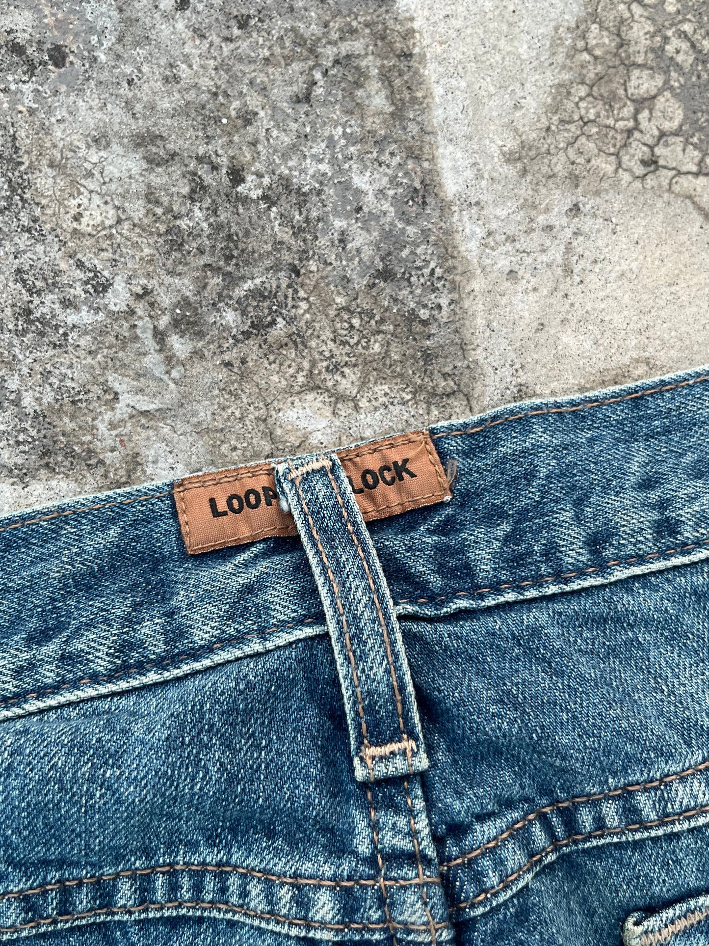 Loop lock bootcut jeans