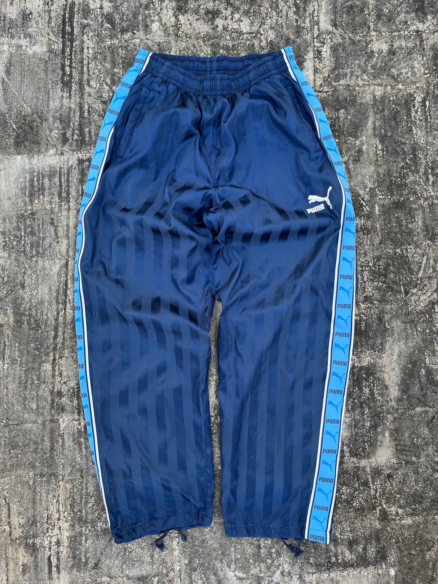 Vintage Puma Shiny Blue Stripes Baggy Trackpants (L/XL)