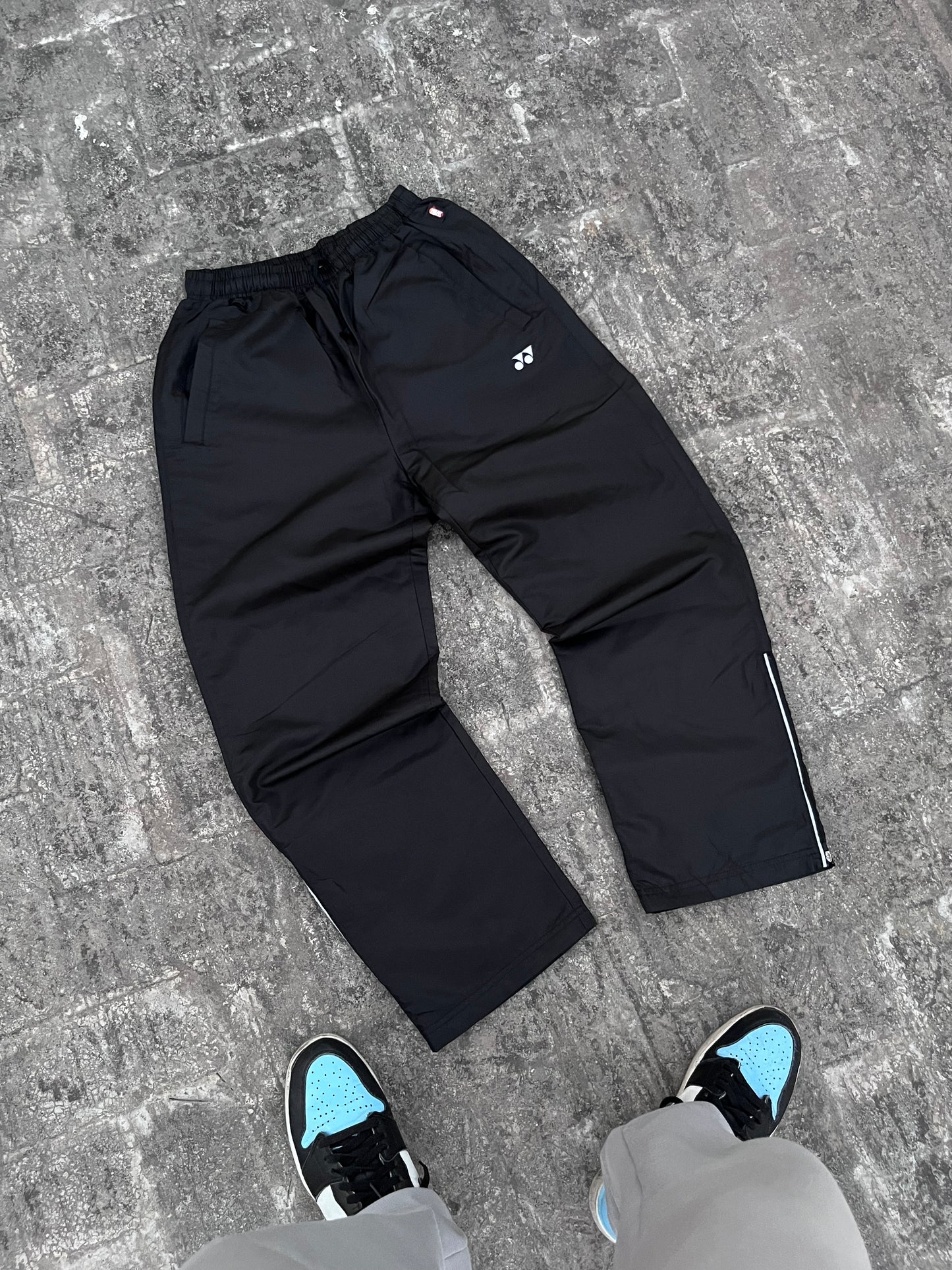 Yonex Black Trackpants (M)