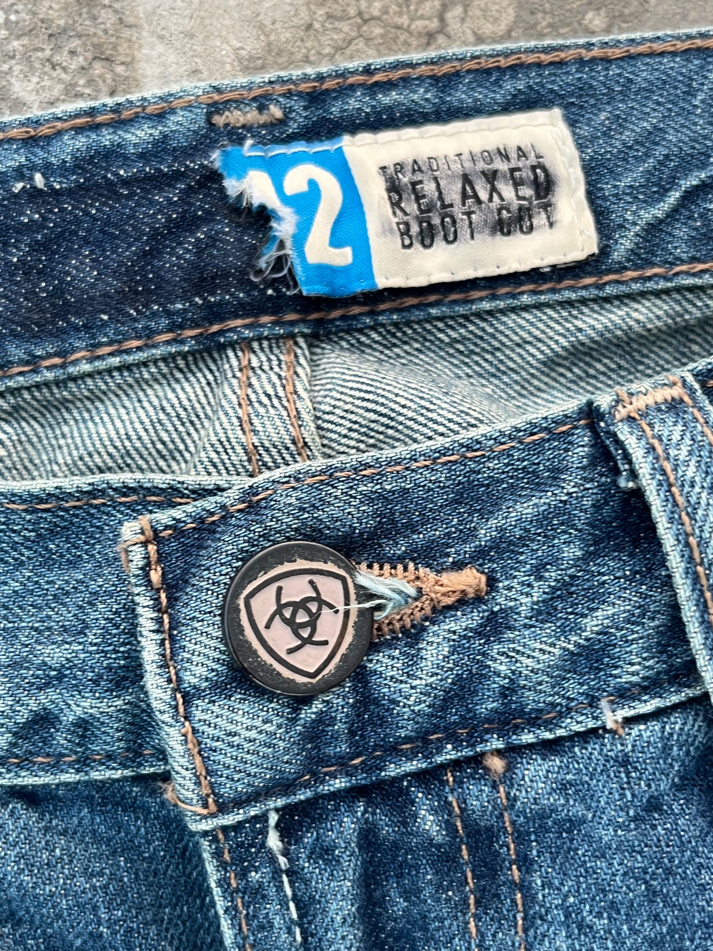 Loop lock bootcut jeans