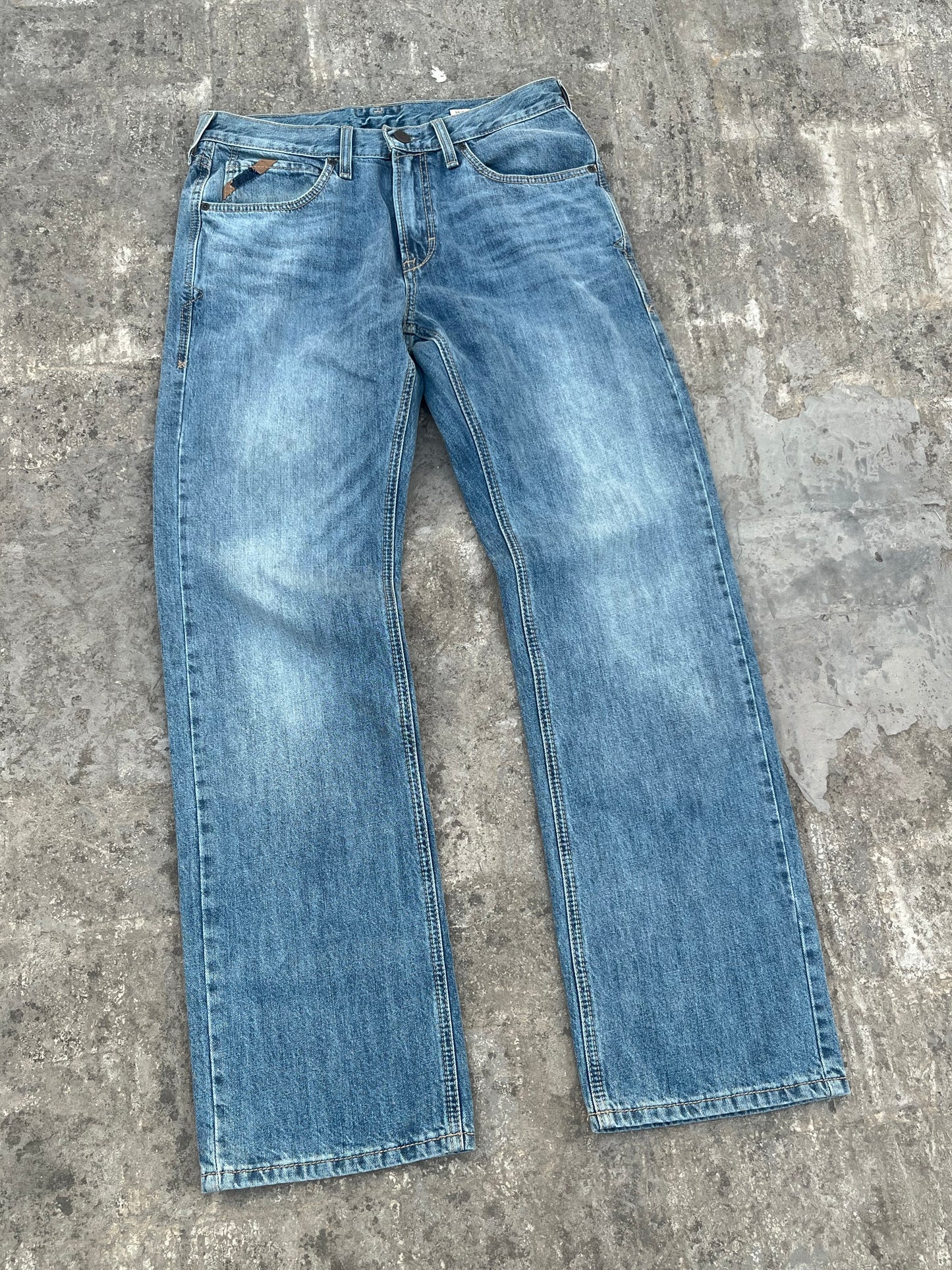 M2 Loop Lock Relaxed Bootcut Jeans (32)