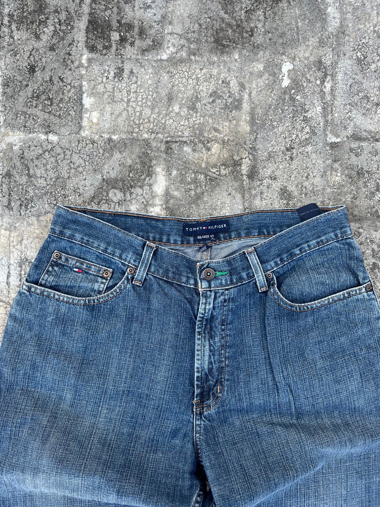 Vintage Tommy Hilfiger Straight Relaxed Fit Jeans (33)