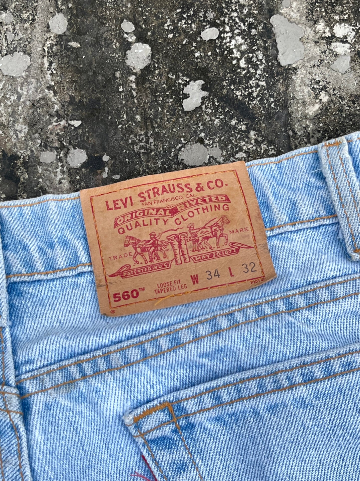 Levi's Light Blue Baggy Slouchy Jeans (34)