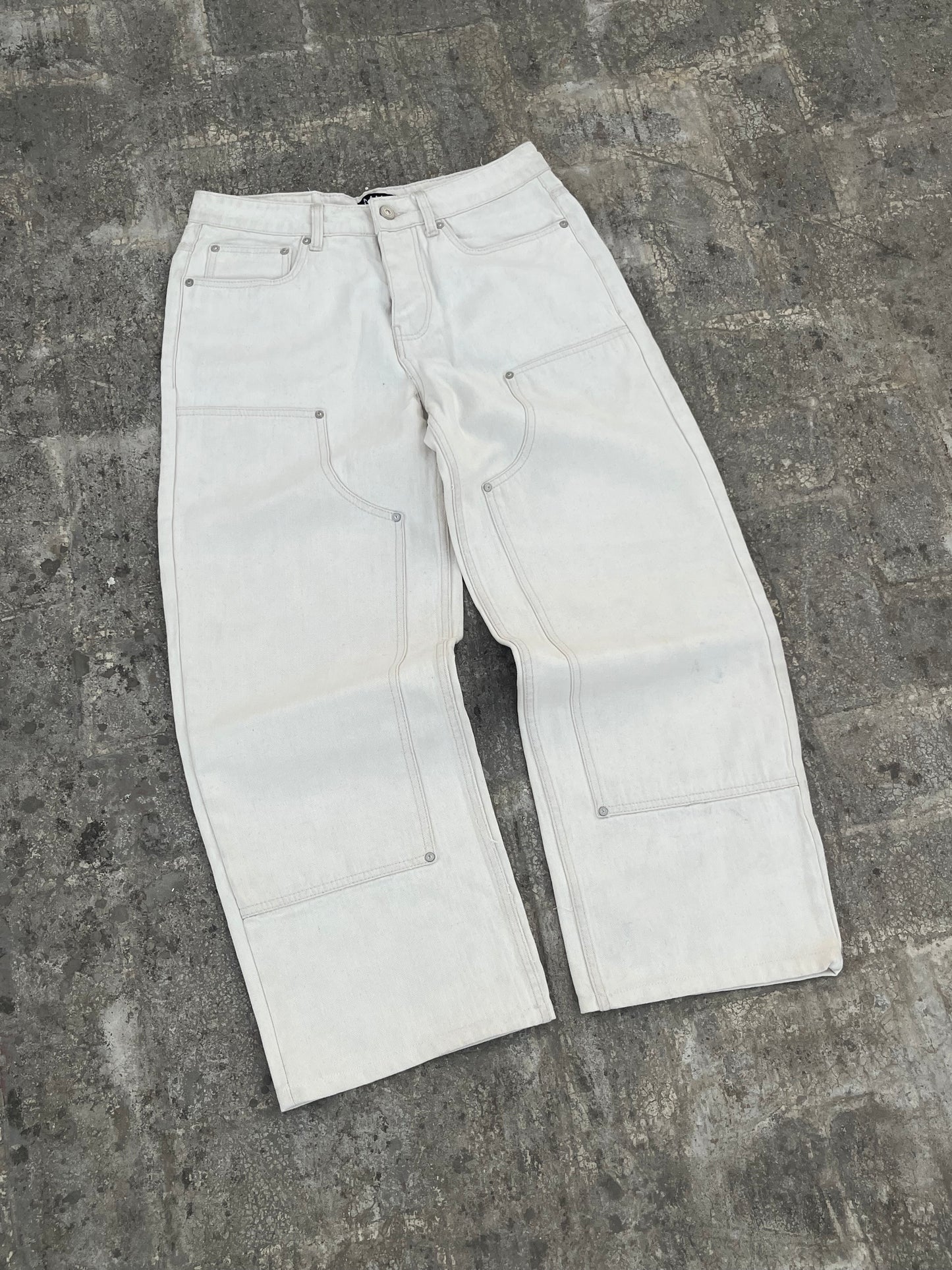 BoohooMan White Texturized Double-Knee Carpenter Baggy Jeans (32)