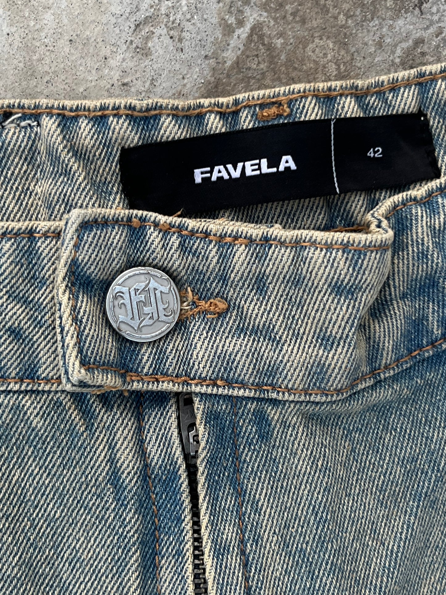 Favela Y2K Vintage Acid Washed Light Blue Flared Jeans with Patchwork and Embroidery (32)