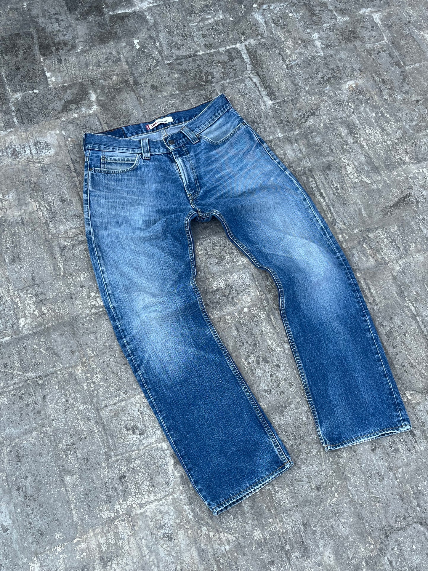 Levi's 506 Straight Standard Fit Jeans (34)